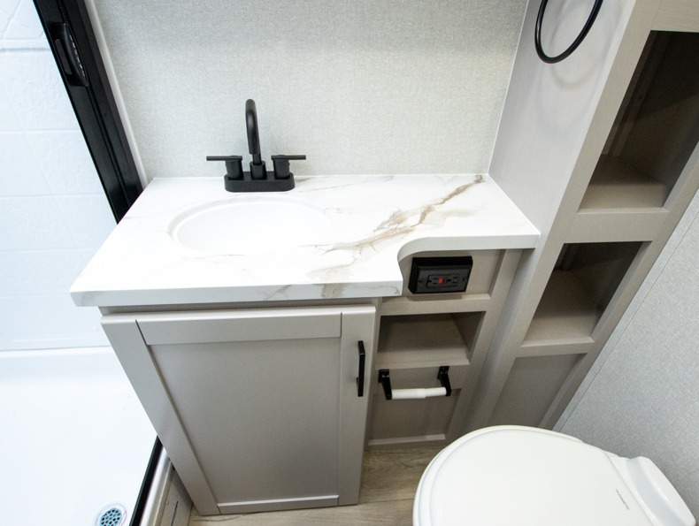 2026 Jayco Jay Feather 19MRK, $ 29,995