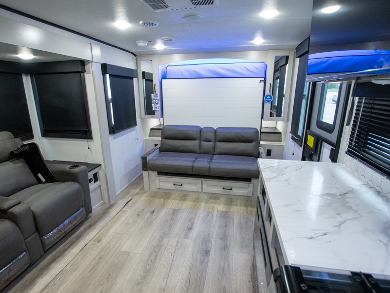 2026 Jayco Jay Feather 19MRK, $ 29,995