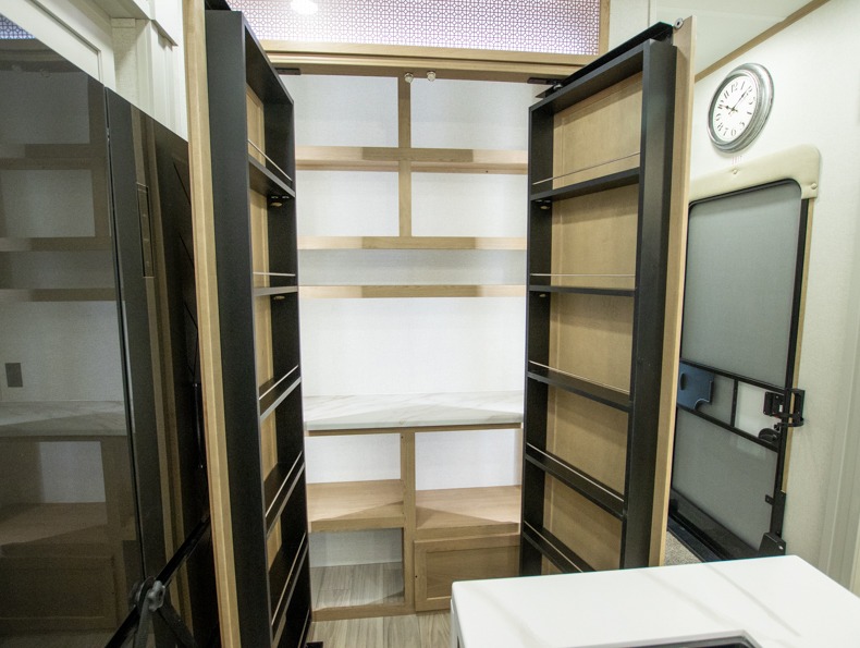 2026 Forest River Sandpiper 3900HBLR, $ 68,999