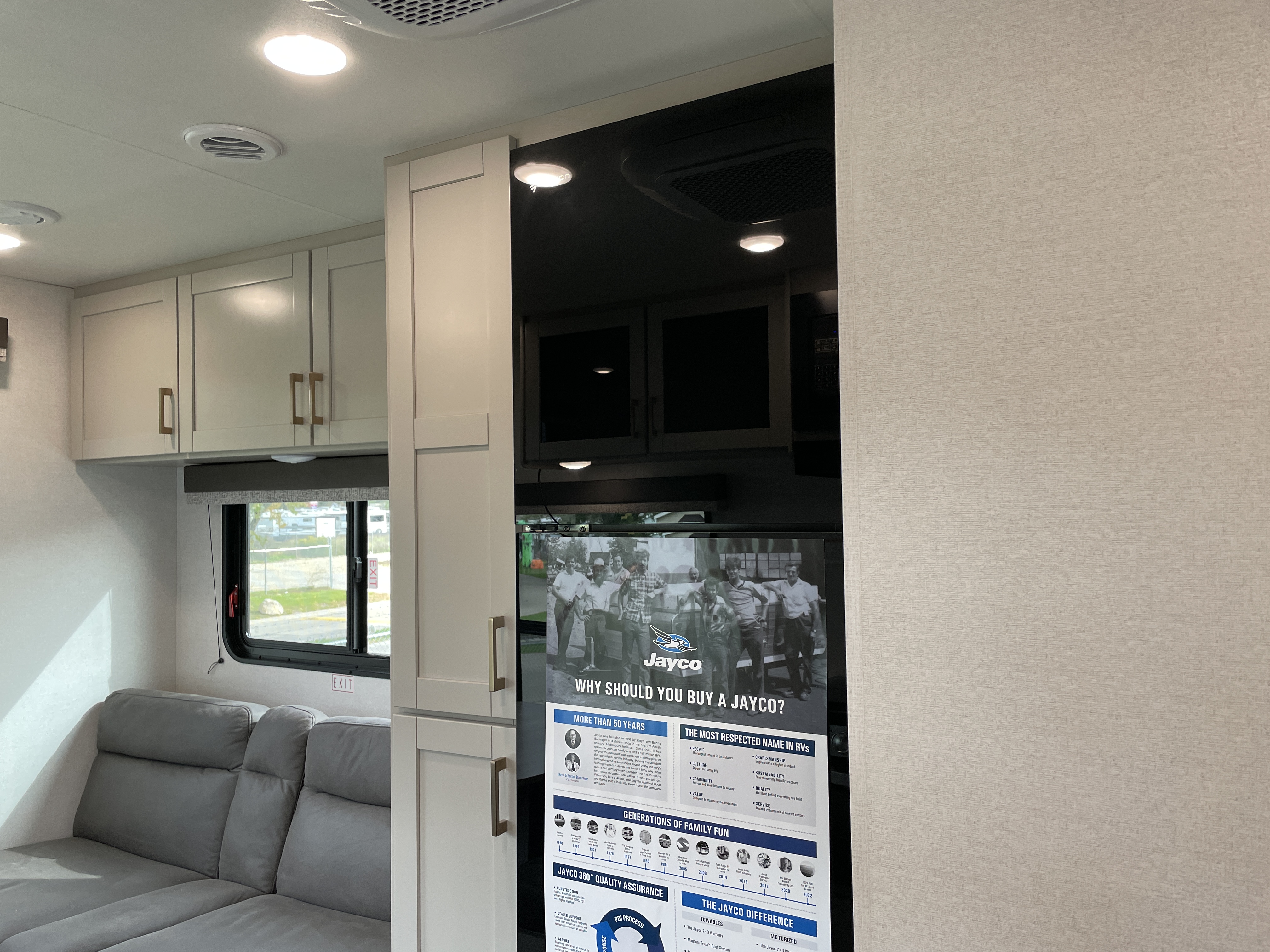 2027 Jayco Jay Flight 210QB, $ 22,999