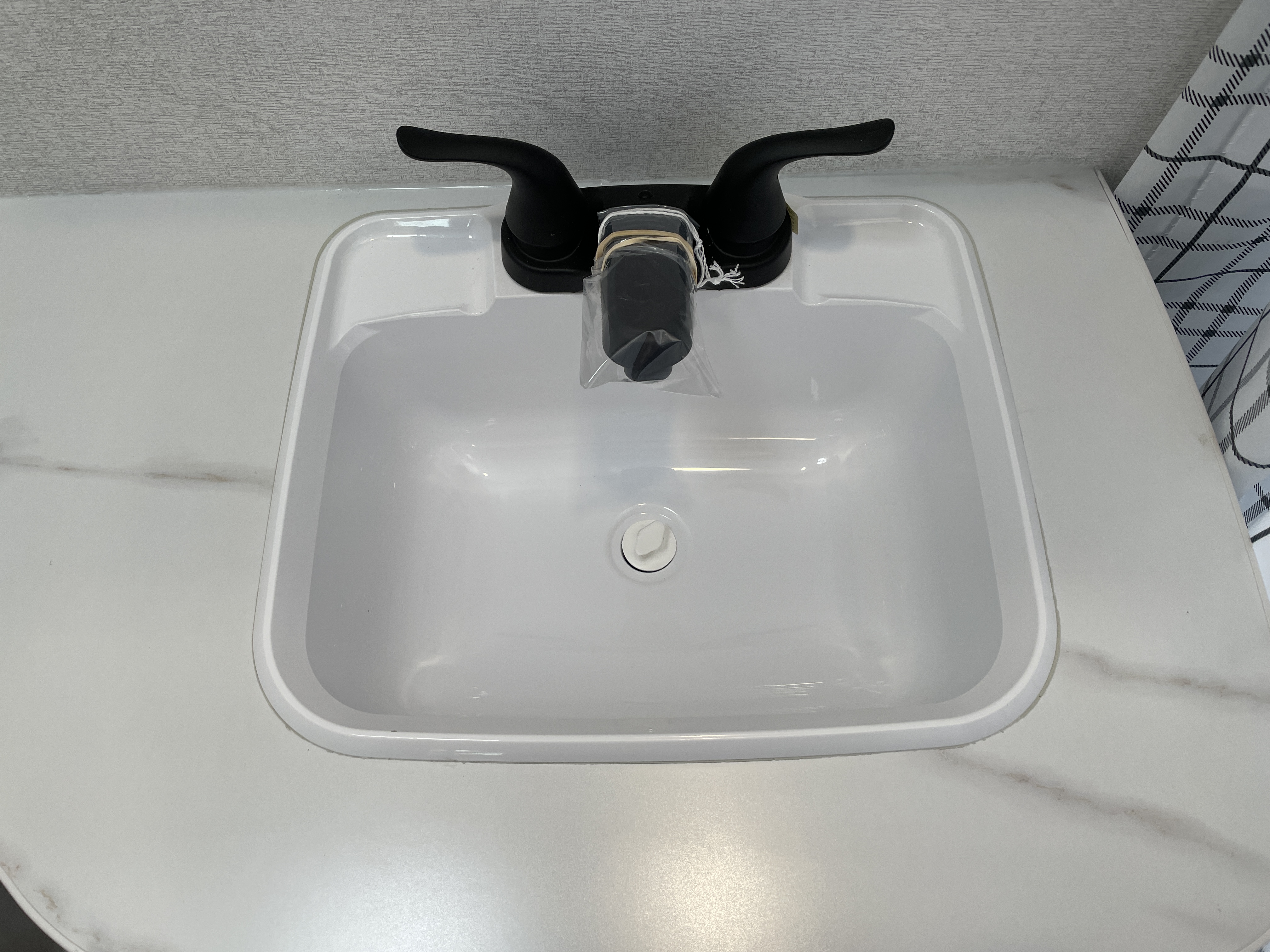2027 Jayco Jay Flight 210QB, $ 22,999