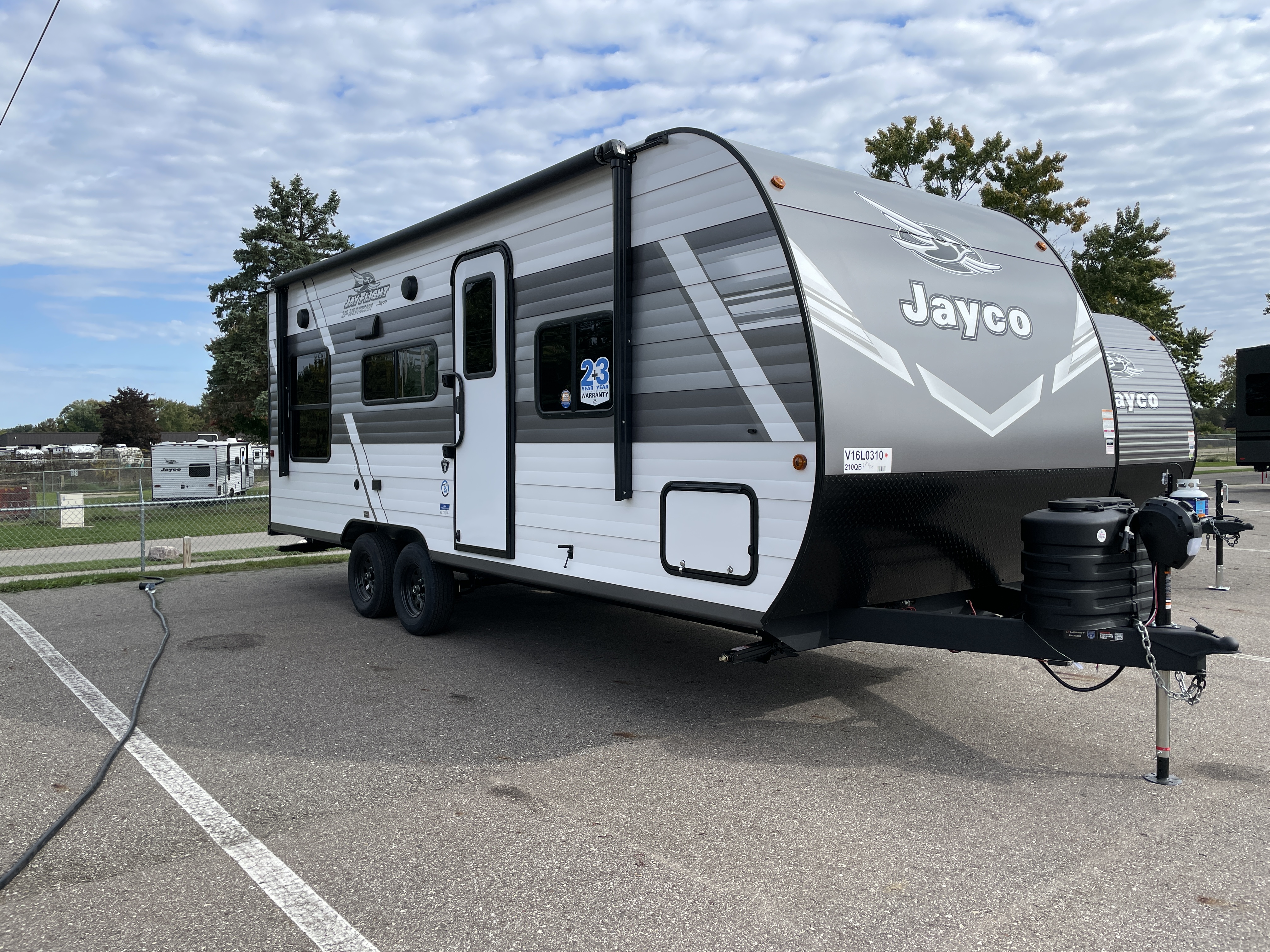 2027 Jayco Jay Flight 210QB, $ 22,999