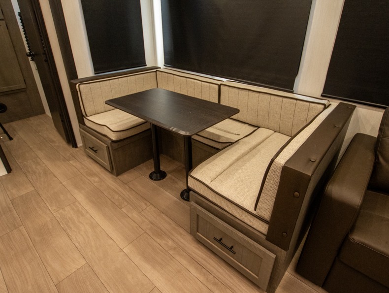 2026 Forest River Cherokee Arctic Wolf 287BH, $ 41,990