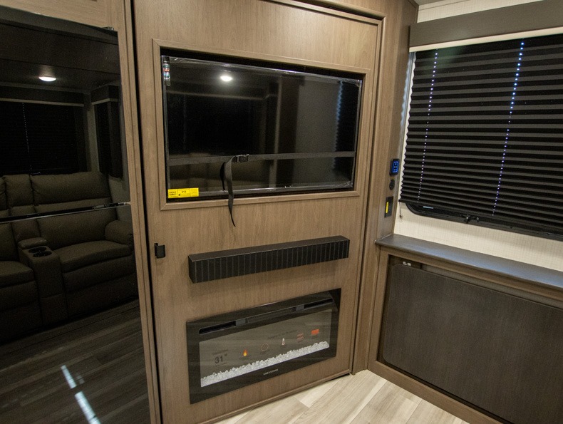 2026 Keystone Cougar Sport 2400RE, $ 35,990