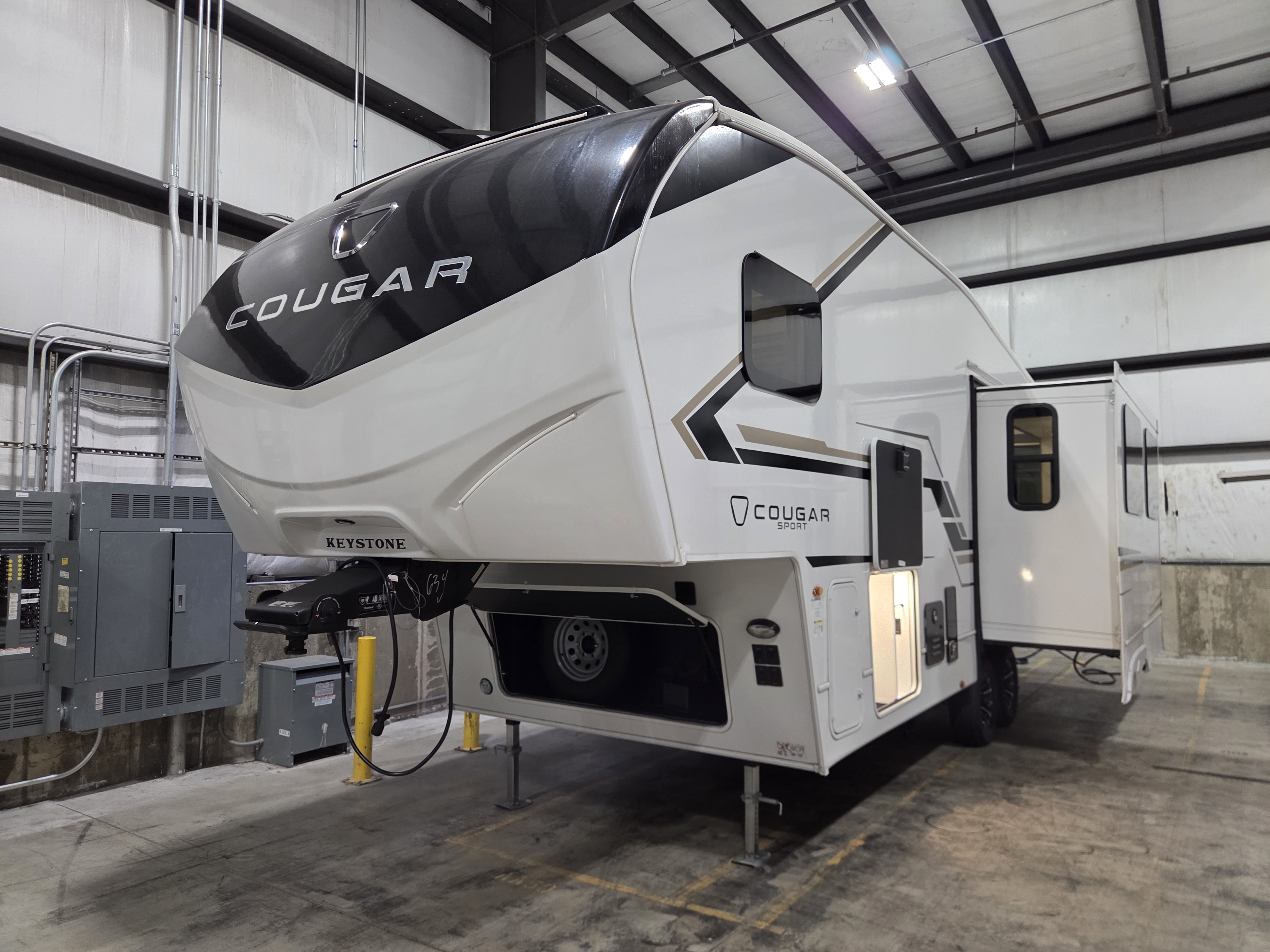 2026 Keystone Cougar Sport 2400RE, $ 35,990