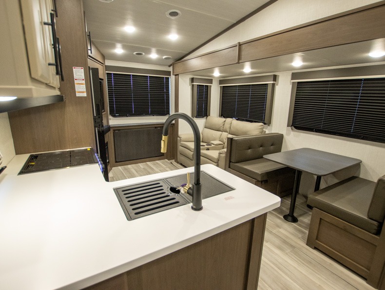 2026 Keystone Cougar Sport 2400RE, $ 35,990