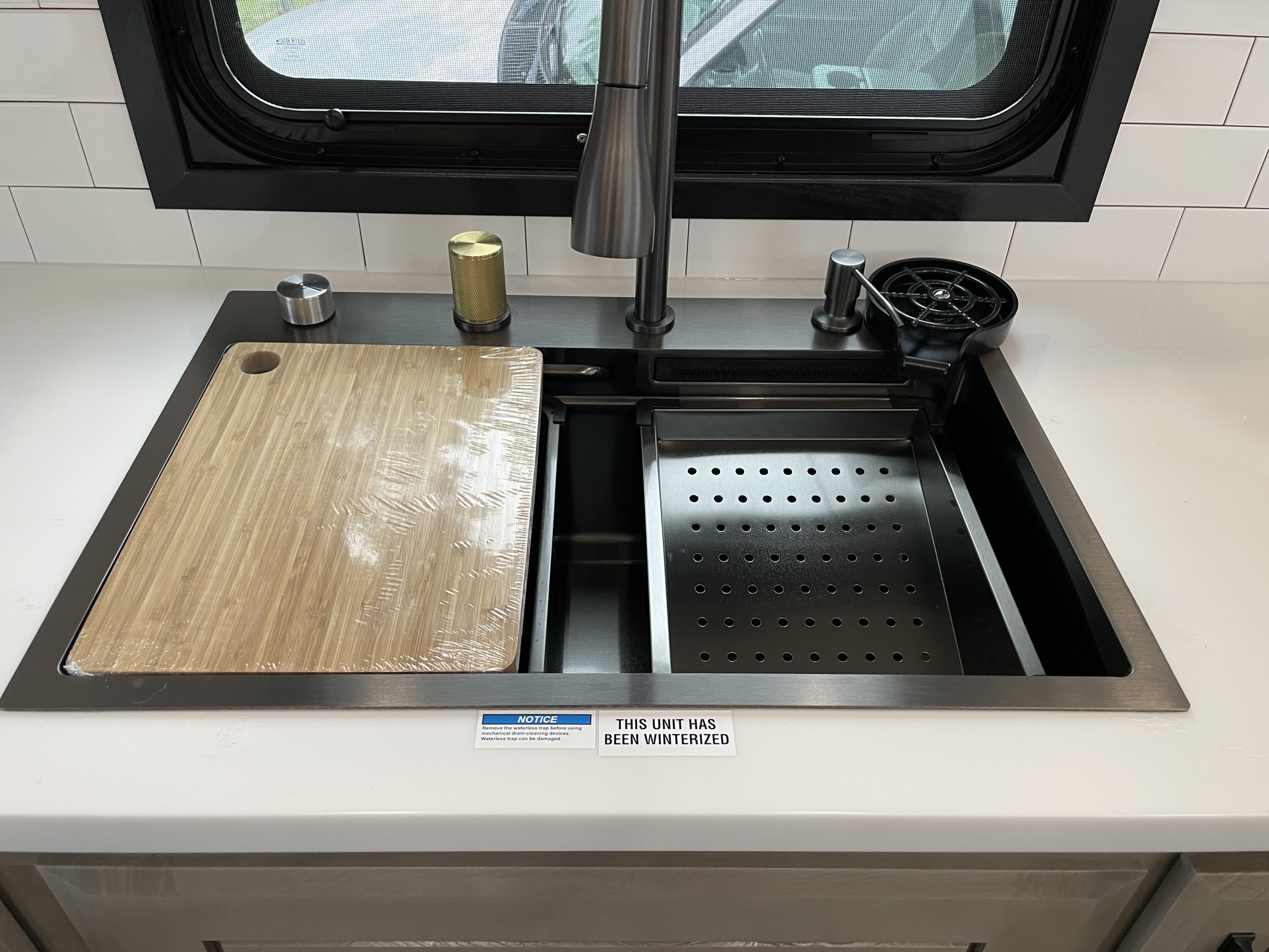 2027 Jayco Pinnacle 38FBRK, $ 136,495