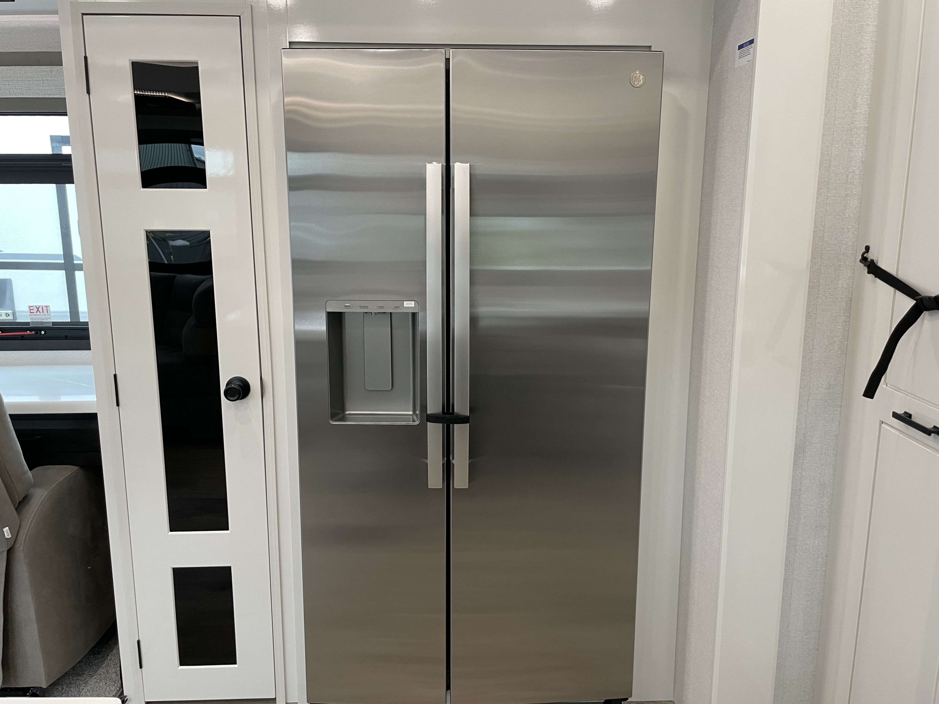 2027 Jayco Pinnacle 38FBRK, $ 136,495