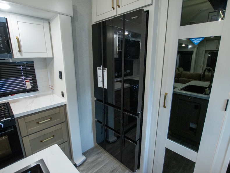 2026 Jayco Eagle 335LSTS, $ 59,999