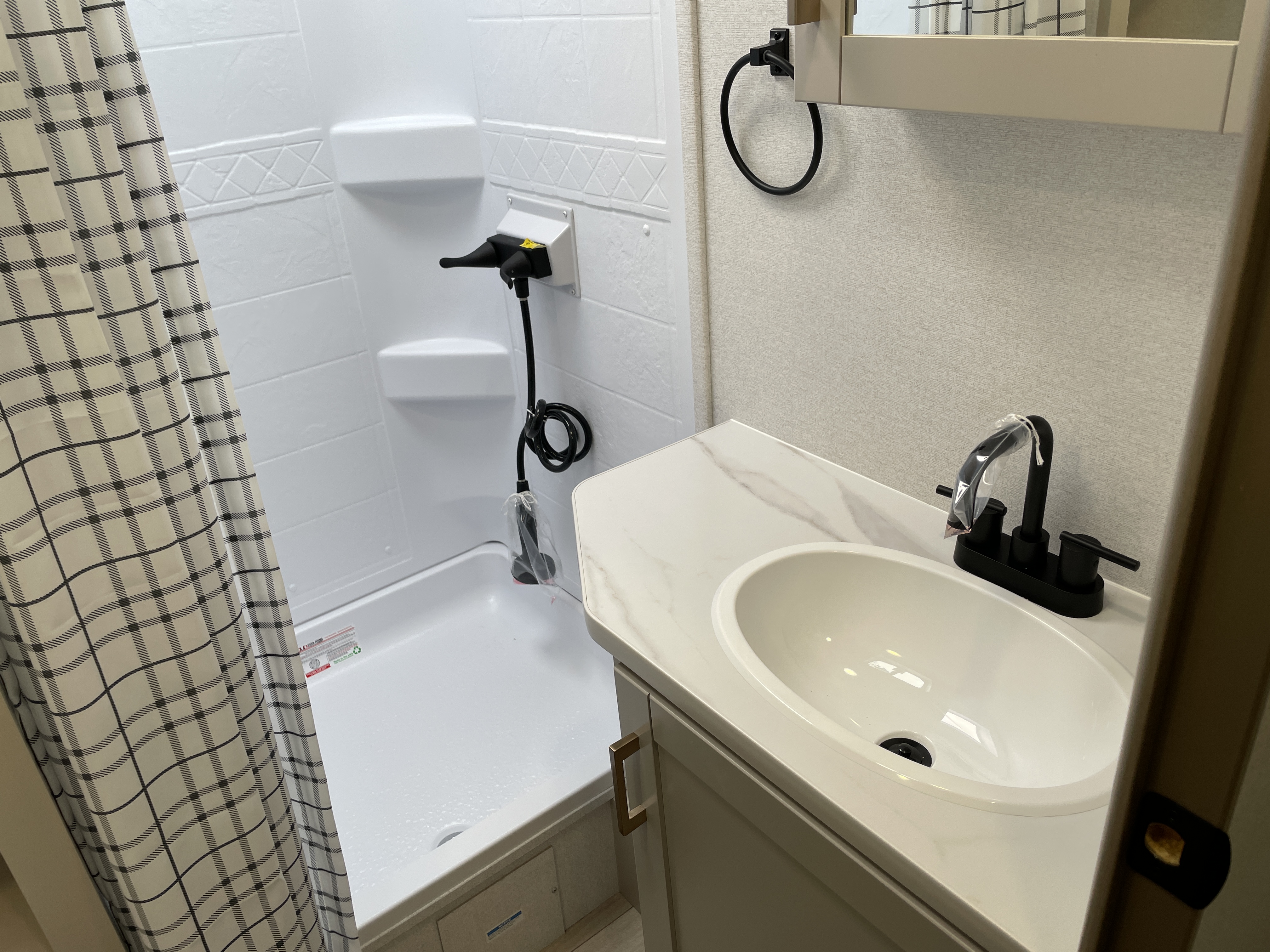 2027 Jayco Jay Feather SL 25RLSL, $ 31,999
