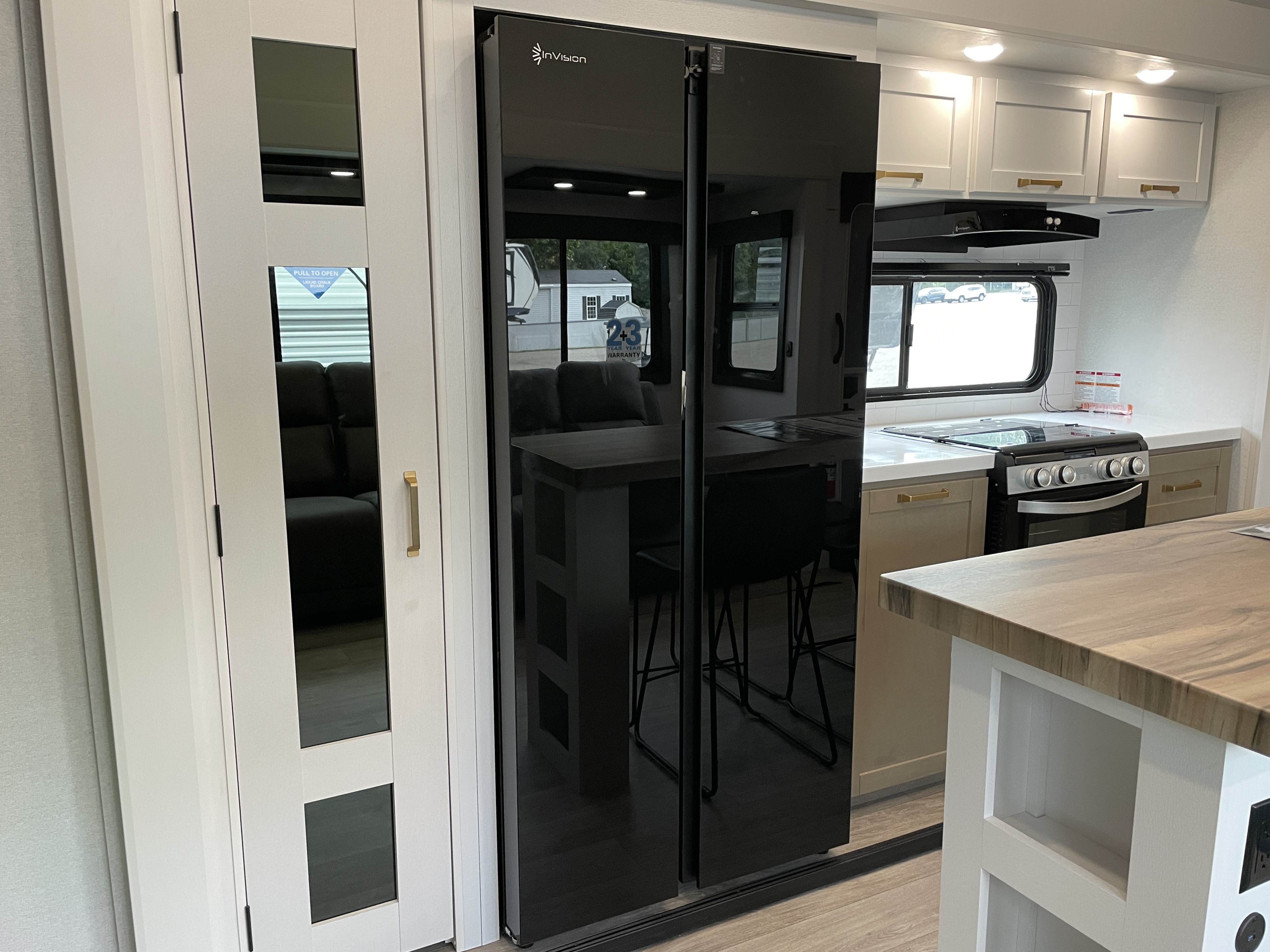 2027 Jayco Eagle 367TBTS, $ 75,995
