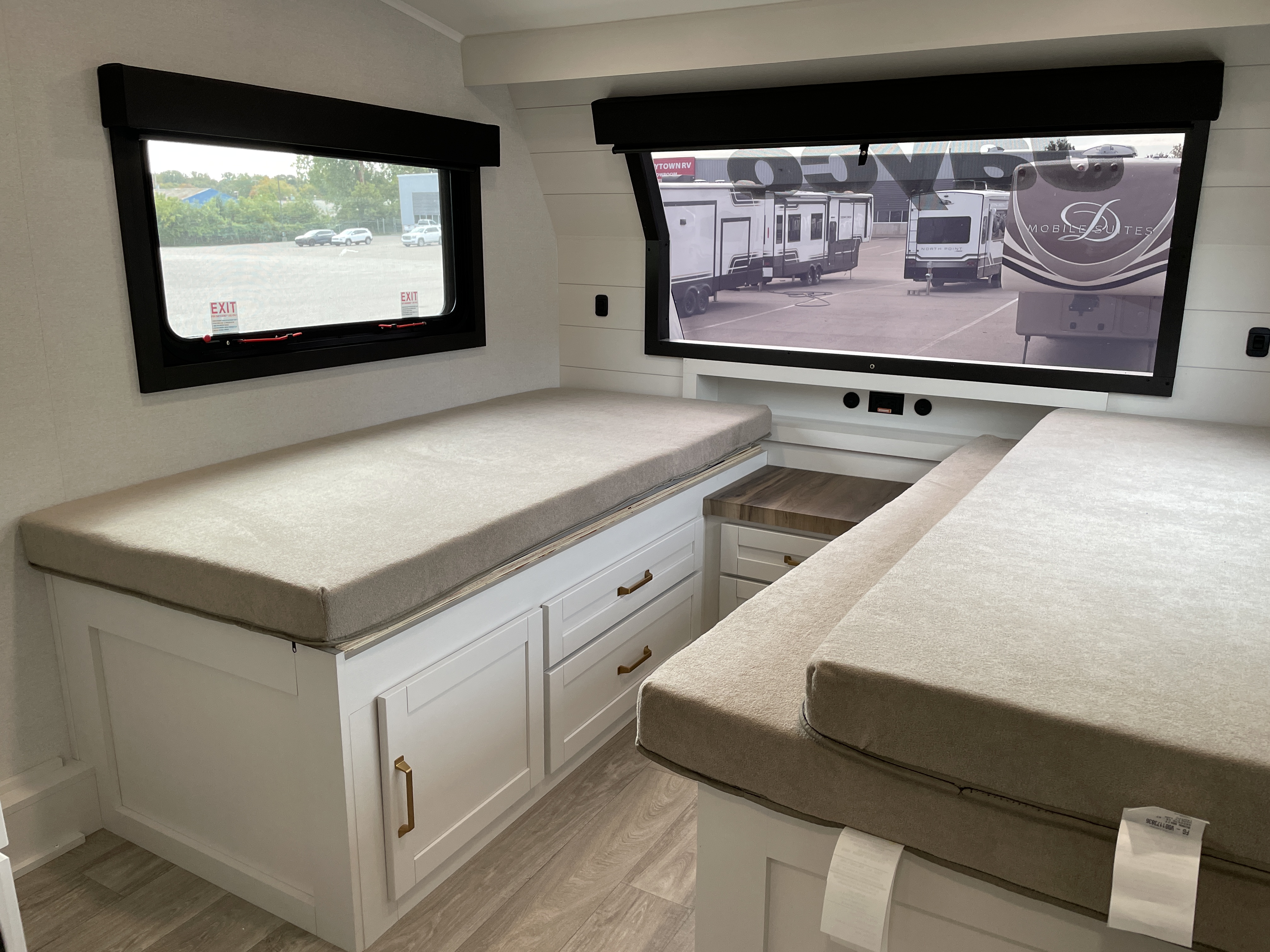 2027 Jayco Eagle 367TBTS, $ 75,995