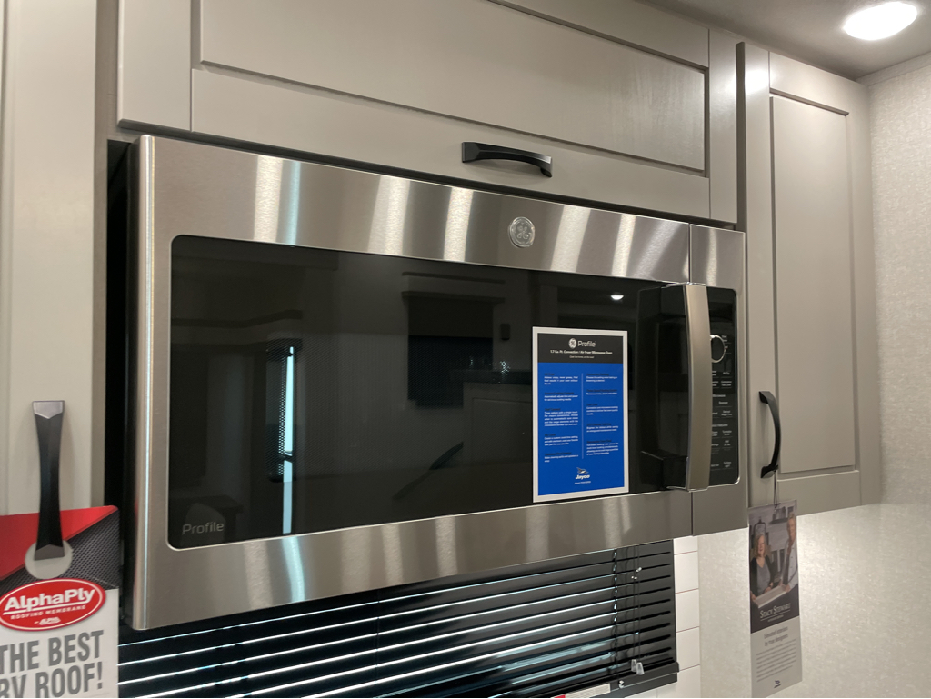2026 Jayco North Point 382FLRB, $ 104,990