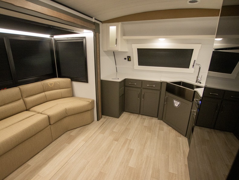 2026 Keystone Bullet Premium 265FKS, $ 37,990
