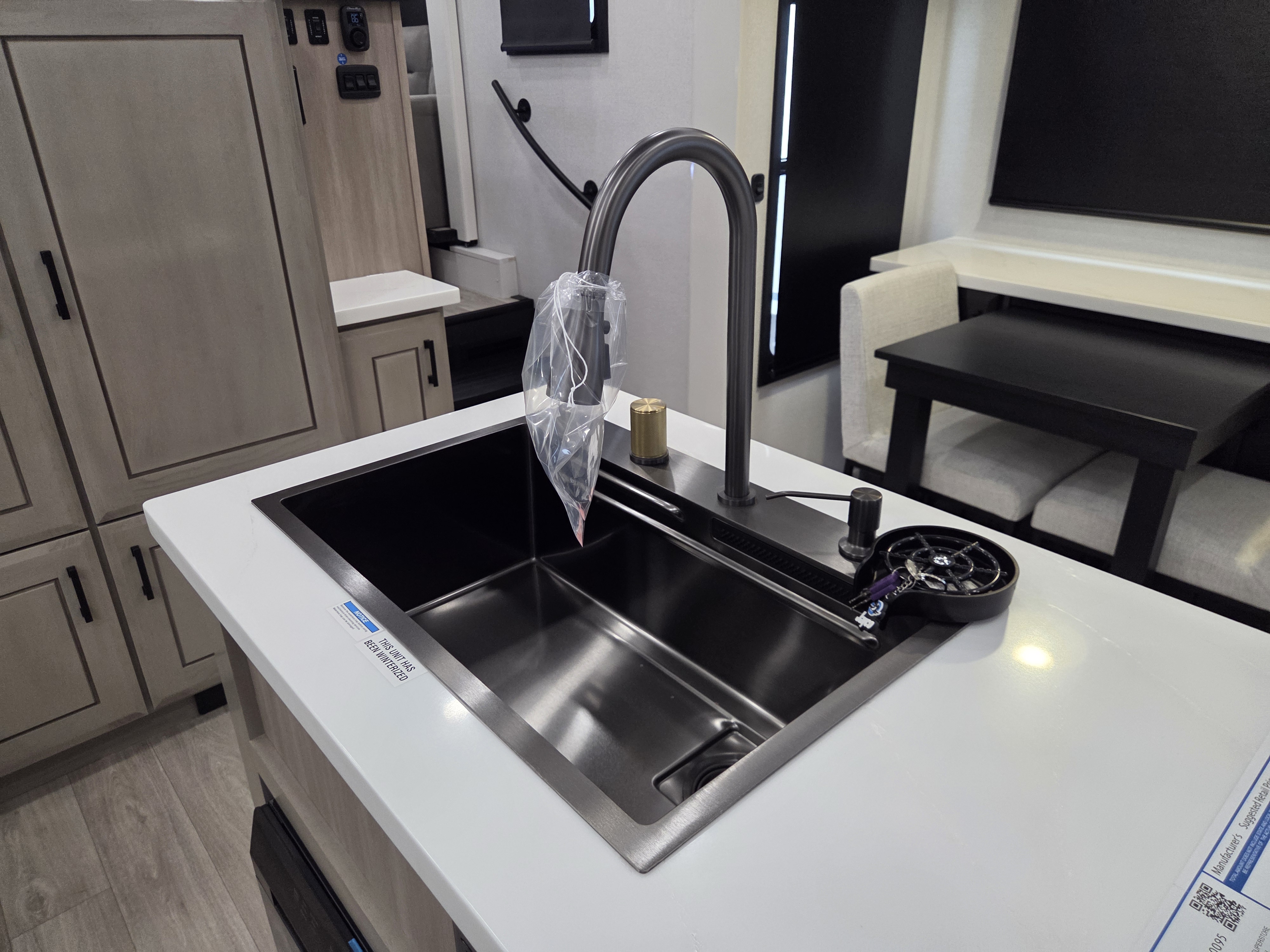 2027 Jayco Pinnacle 39FLOK, $ 144,999
