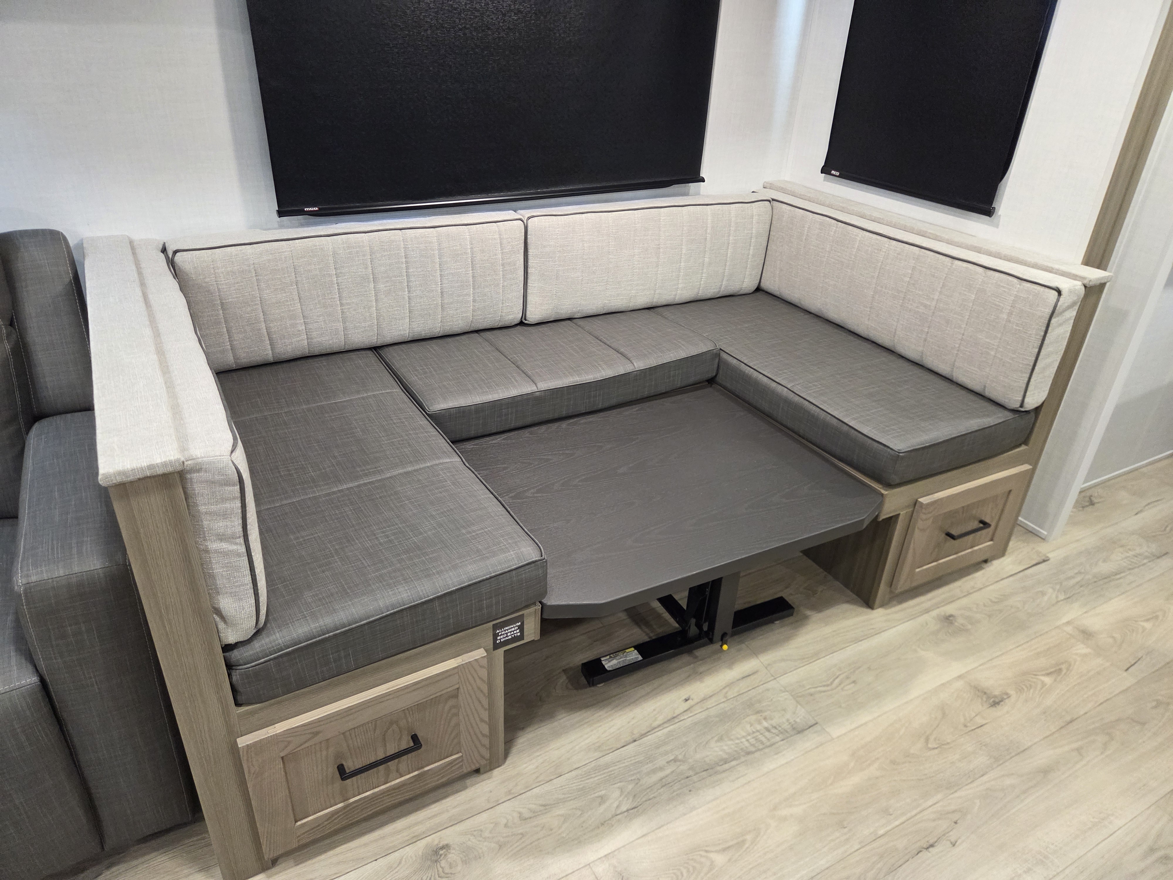 2027 Forest River Rockwood Ultra Lite 2706BH, $ 49,990