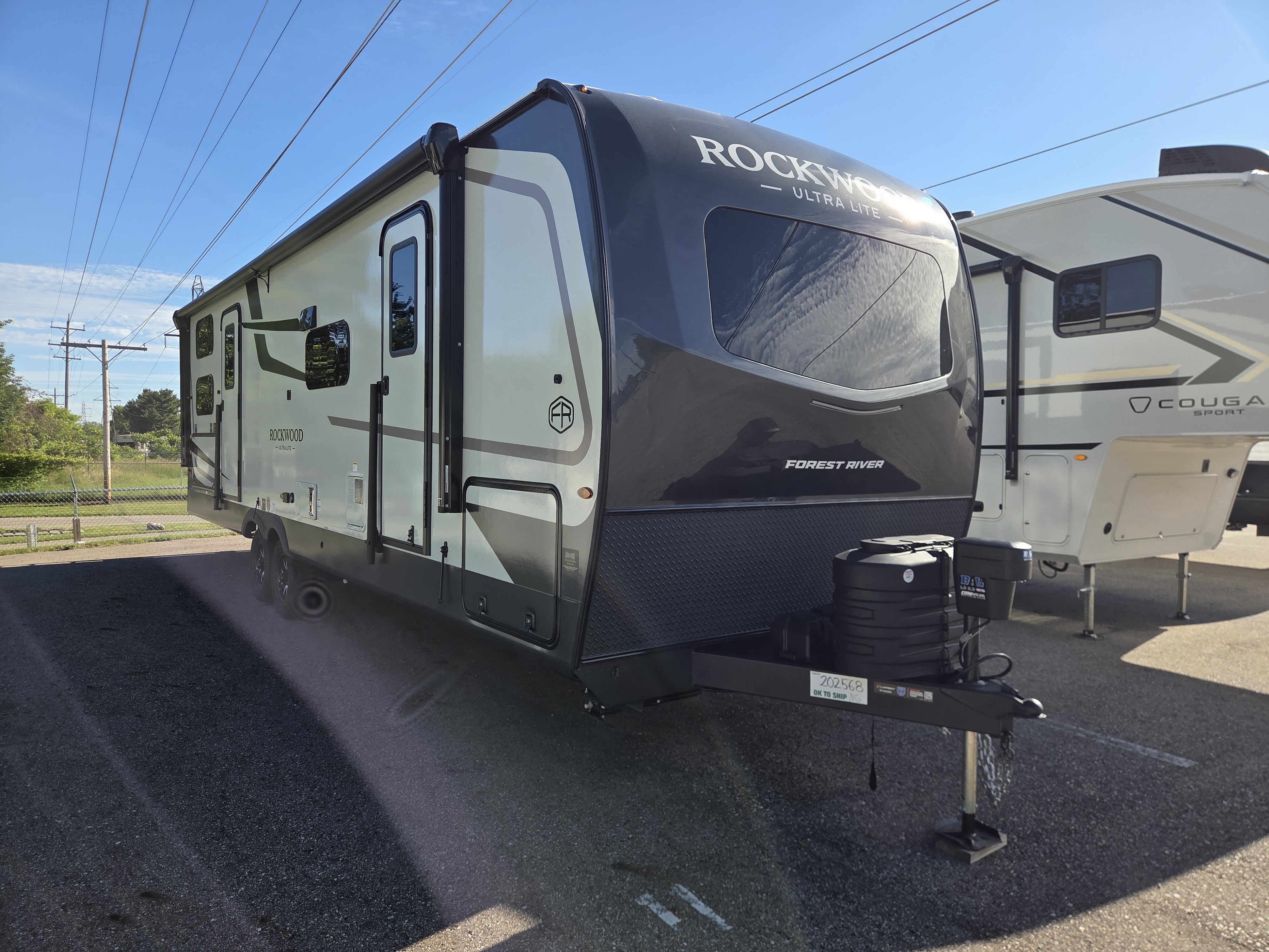2027 Forest River Rockwood Ultra Lite 2706BH, $ 49,990