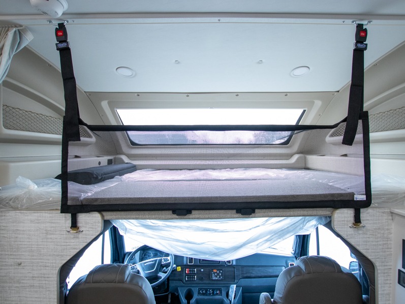 2025 Jayco Seneca 37M, $ 249,999