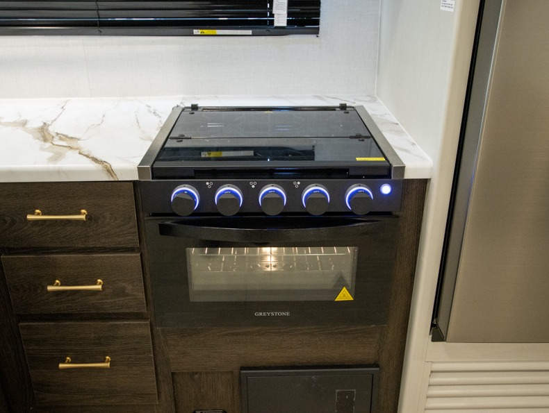 2026 CrossRoads Zinger ZR390DB, $ 44,999