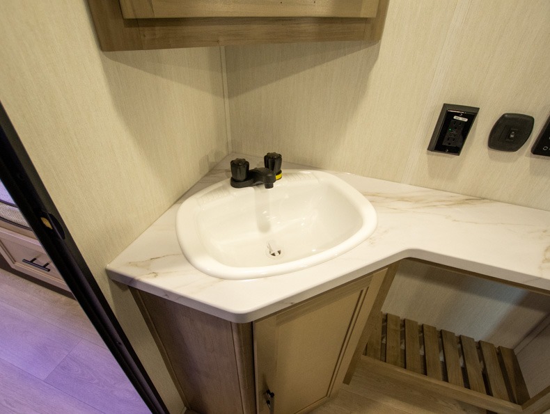 2026 Forest River Cherokee Grey Wolf Travel Traile, $ 28,999