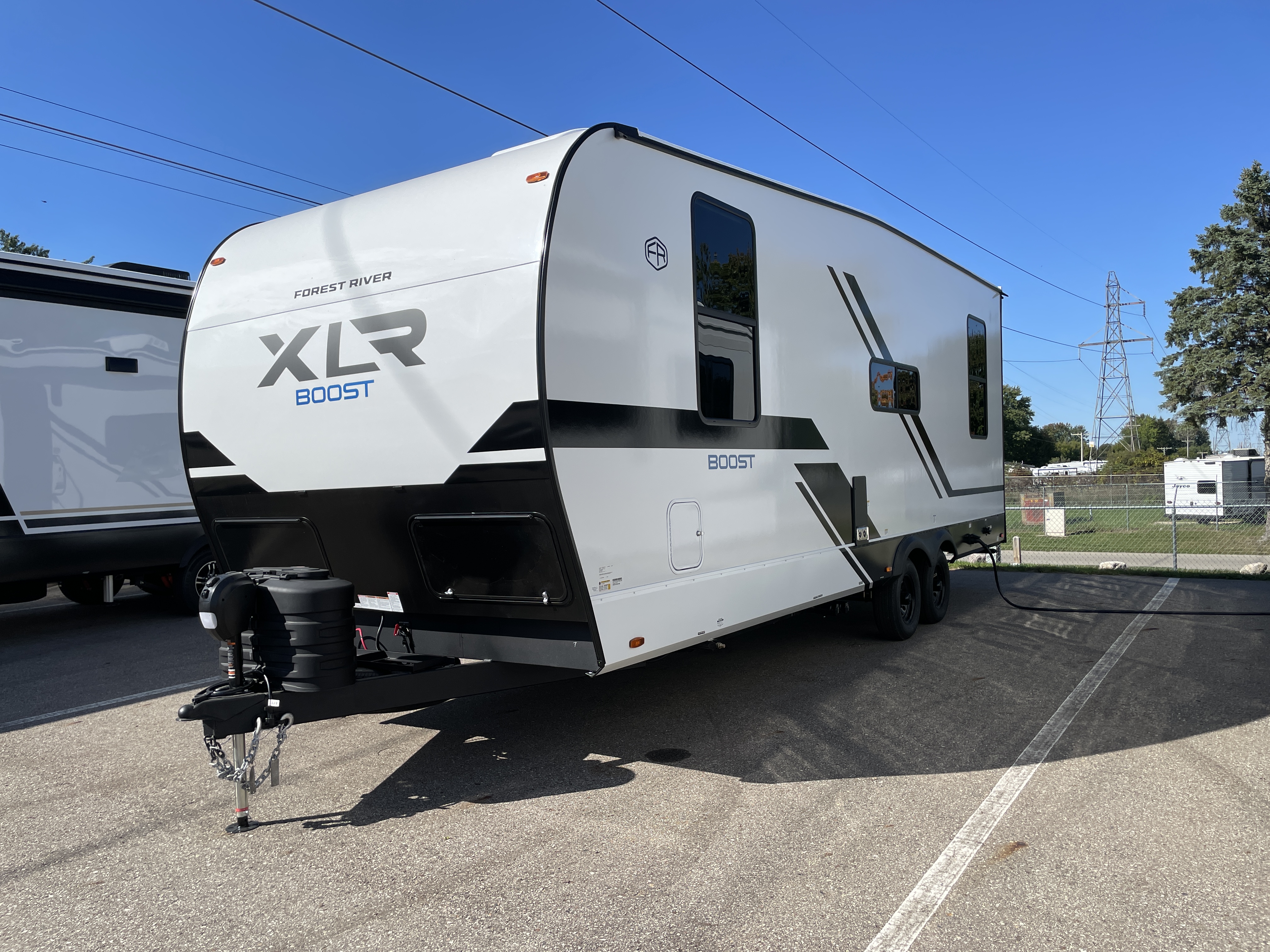 2027 Forest River XLR Boost 2413B, $ 39,999