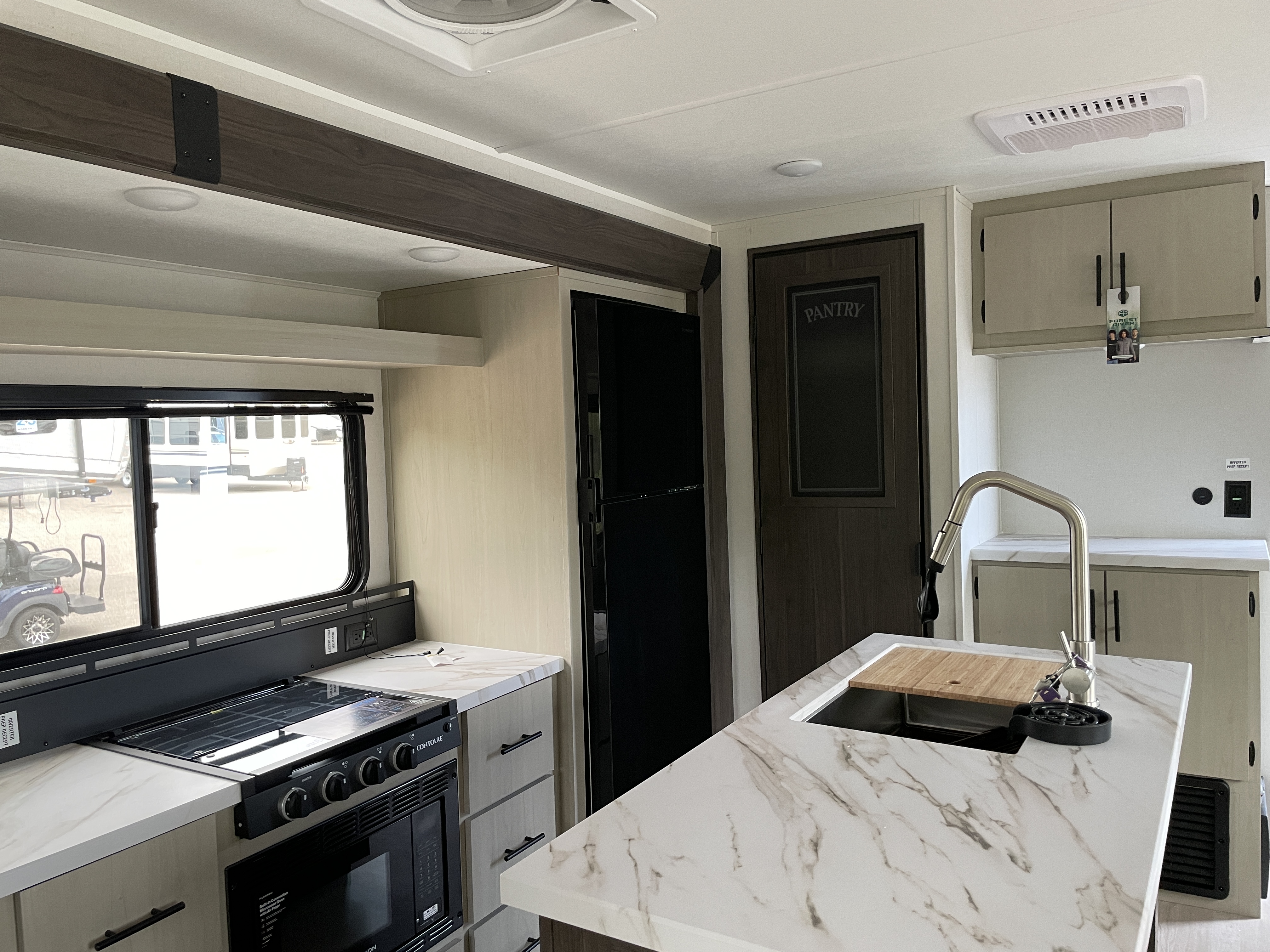 2027 Forest River Cherokee Alpha Wolf 28RLX, $ 39,999
