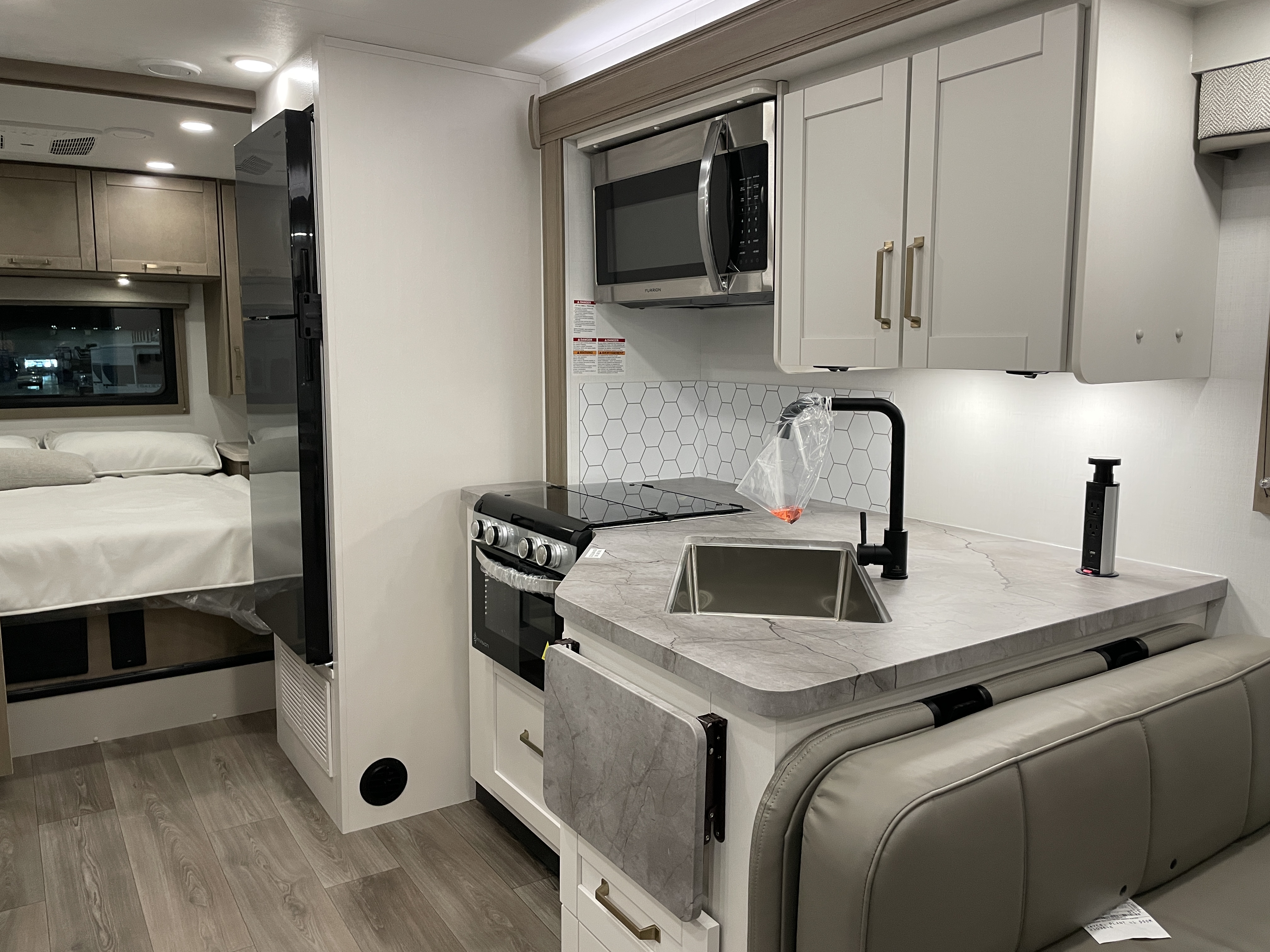 2027 Jayco Redhawk 27G, $ 119,995