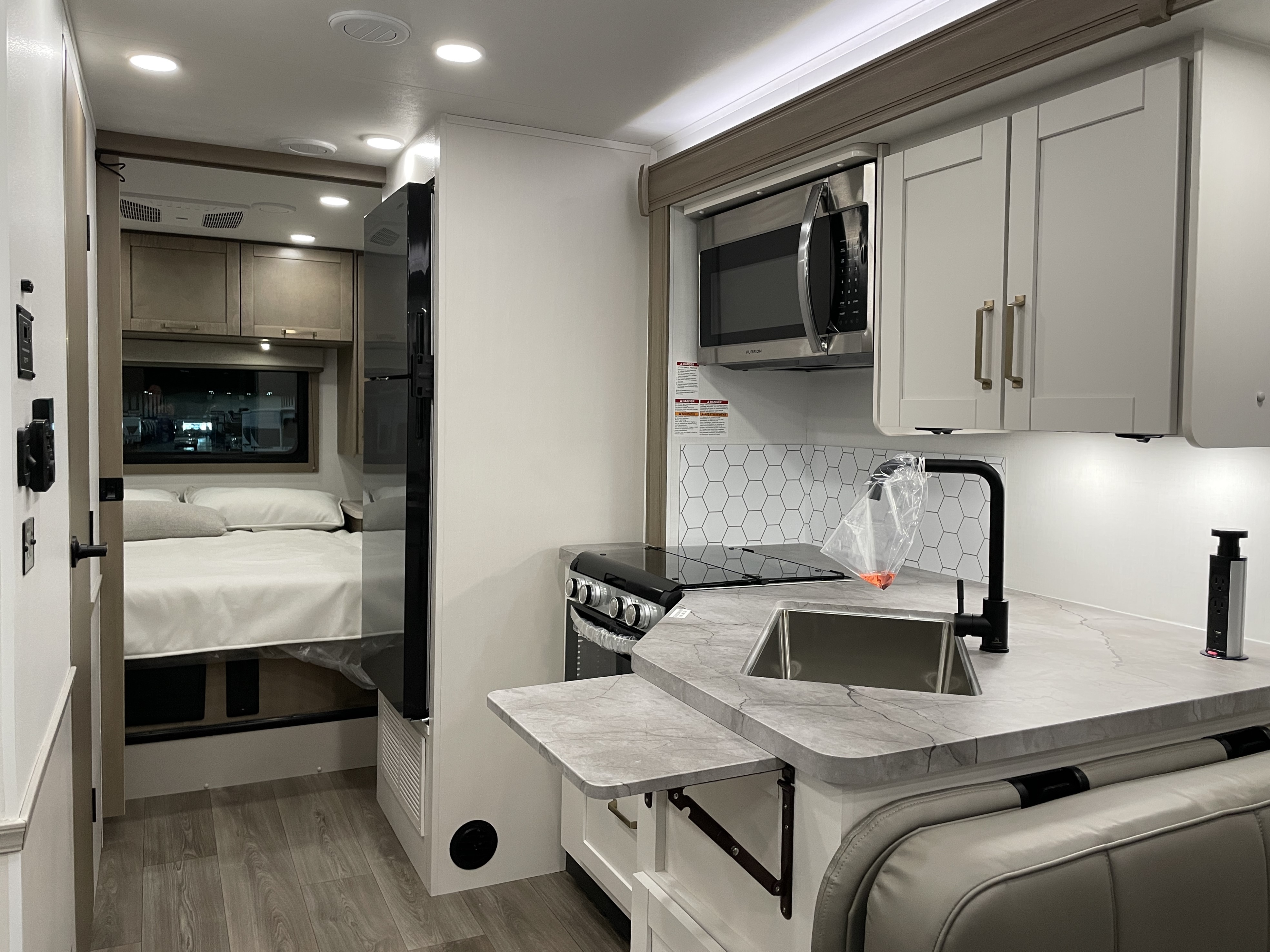 2027 Jayco Redhawk 27G, $ 119,995