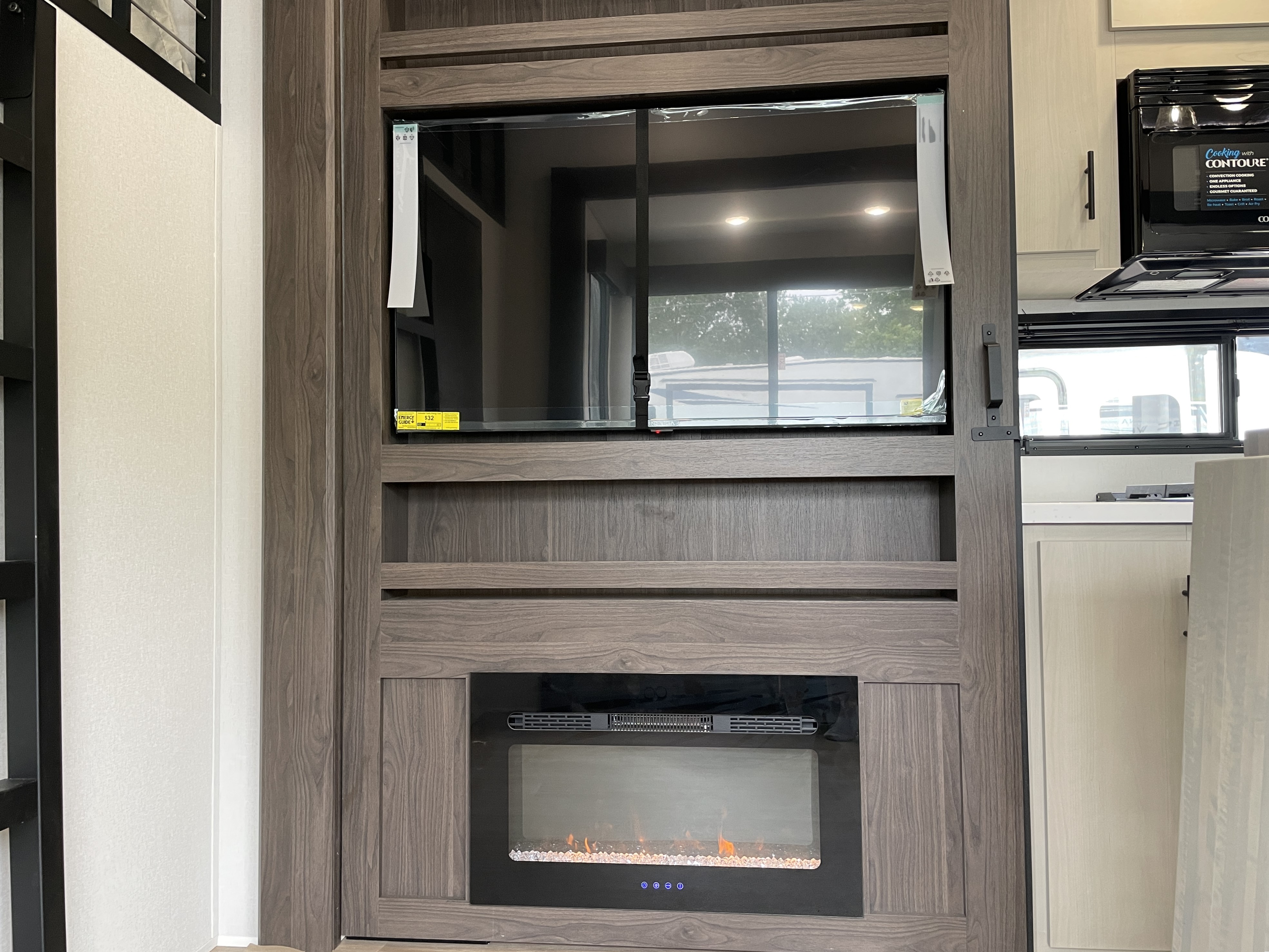 2027 Forest River Cherokee Arctic Wolf 38DST, $ 69,999
