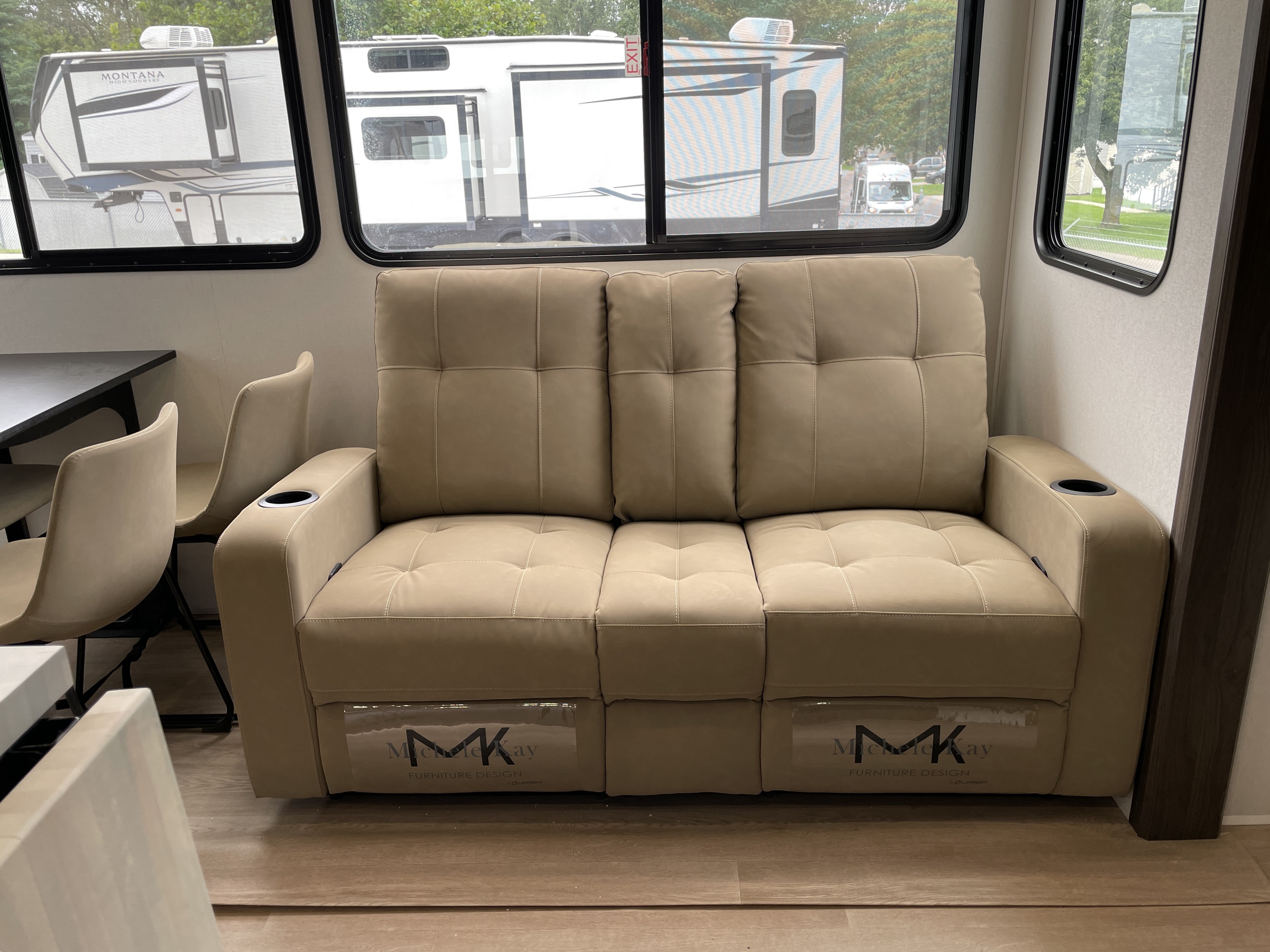 2027 Forest River Cherokee Arctic Wolf 38DST, $ 69,999