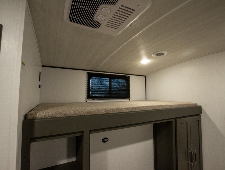 2026 Keystone Bullet Premium 330BKQ, $ 45,999