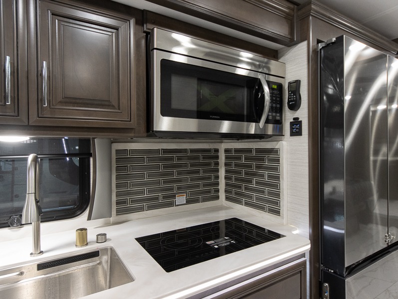 2025 Forest River Berkshire XL 40H, $ 315,999