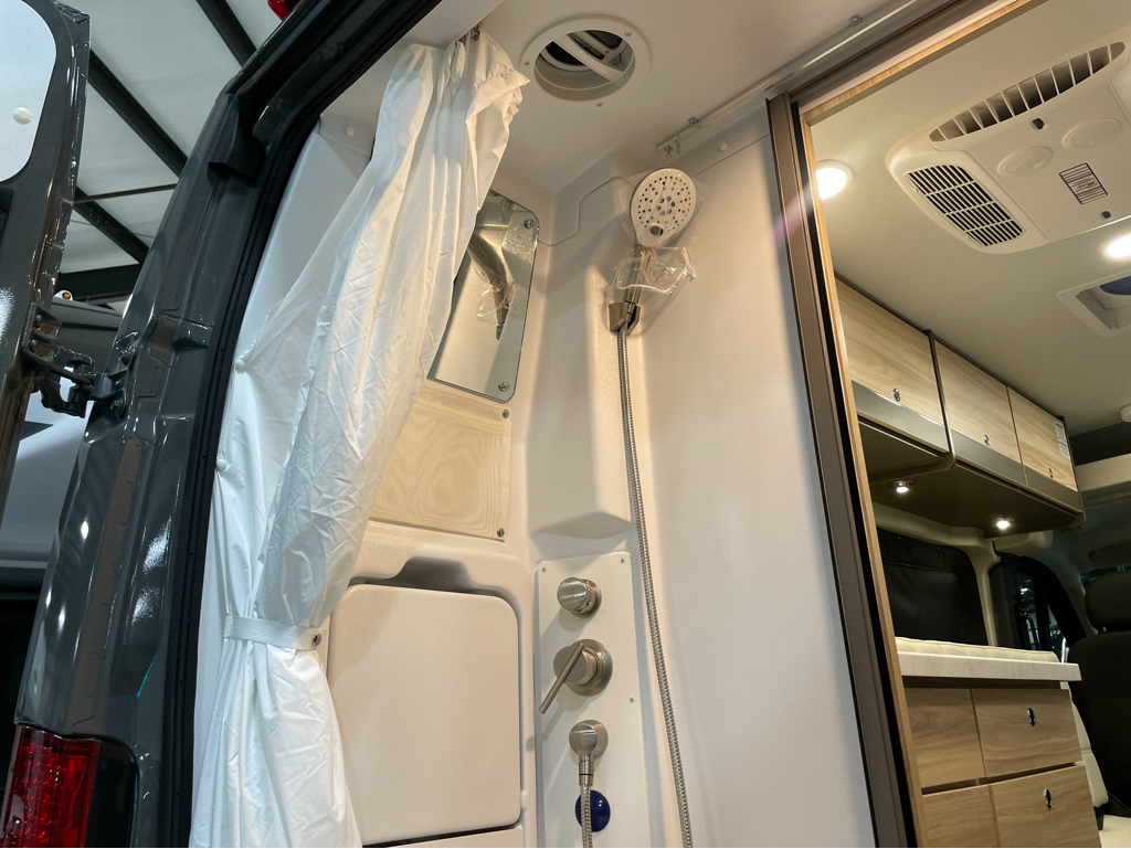 2027 Jayco Comet 18C, $ 94,995