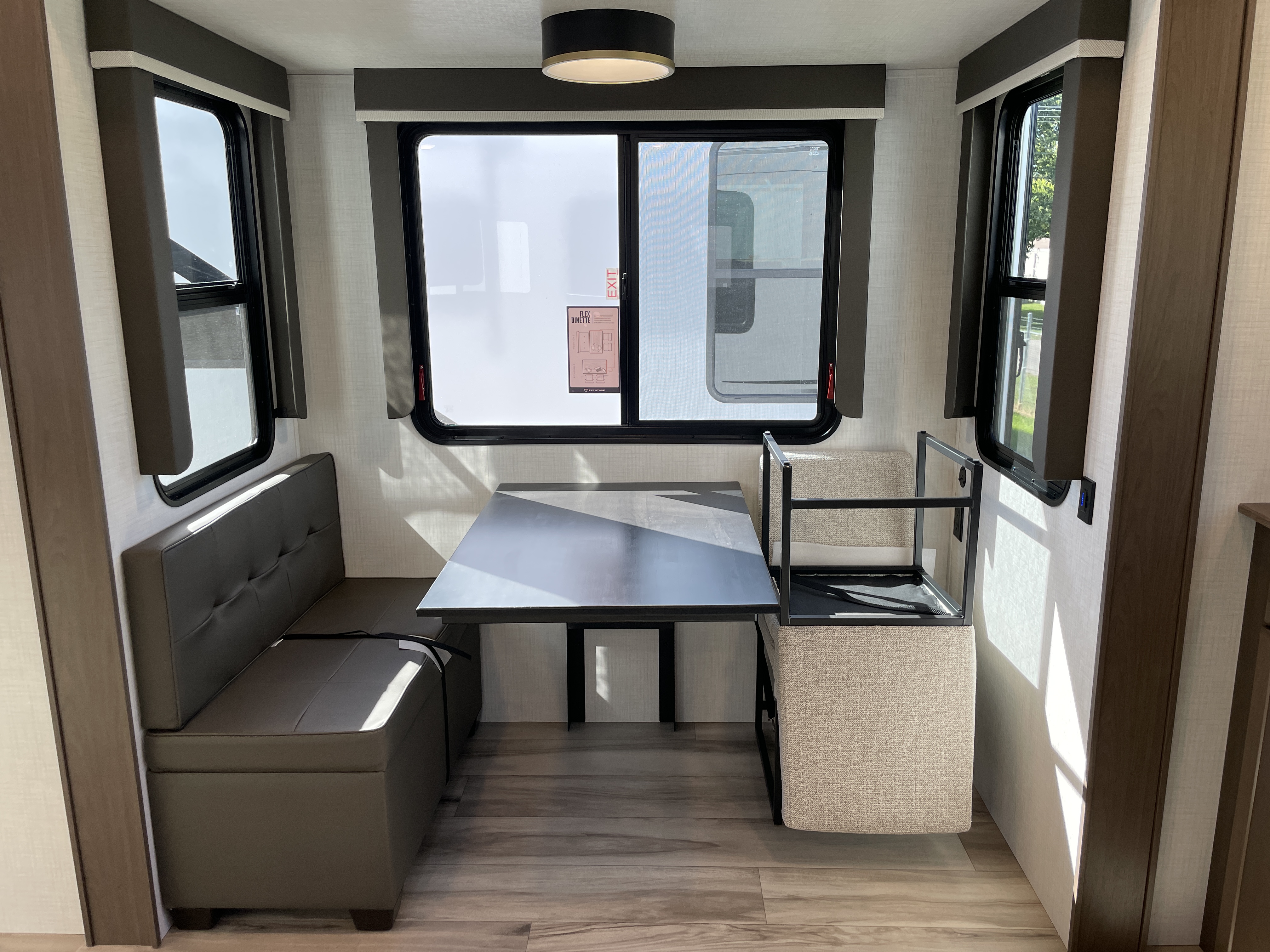 2027 Keystone Cougar 320RDS, $ 69,990