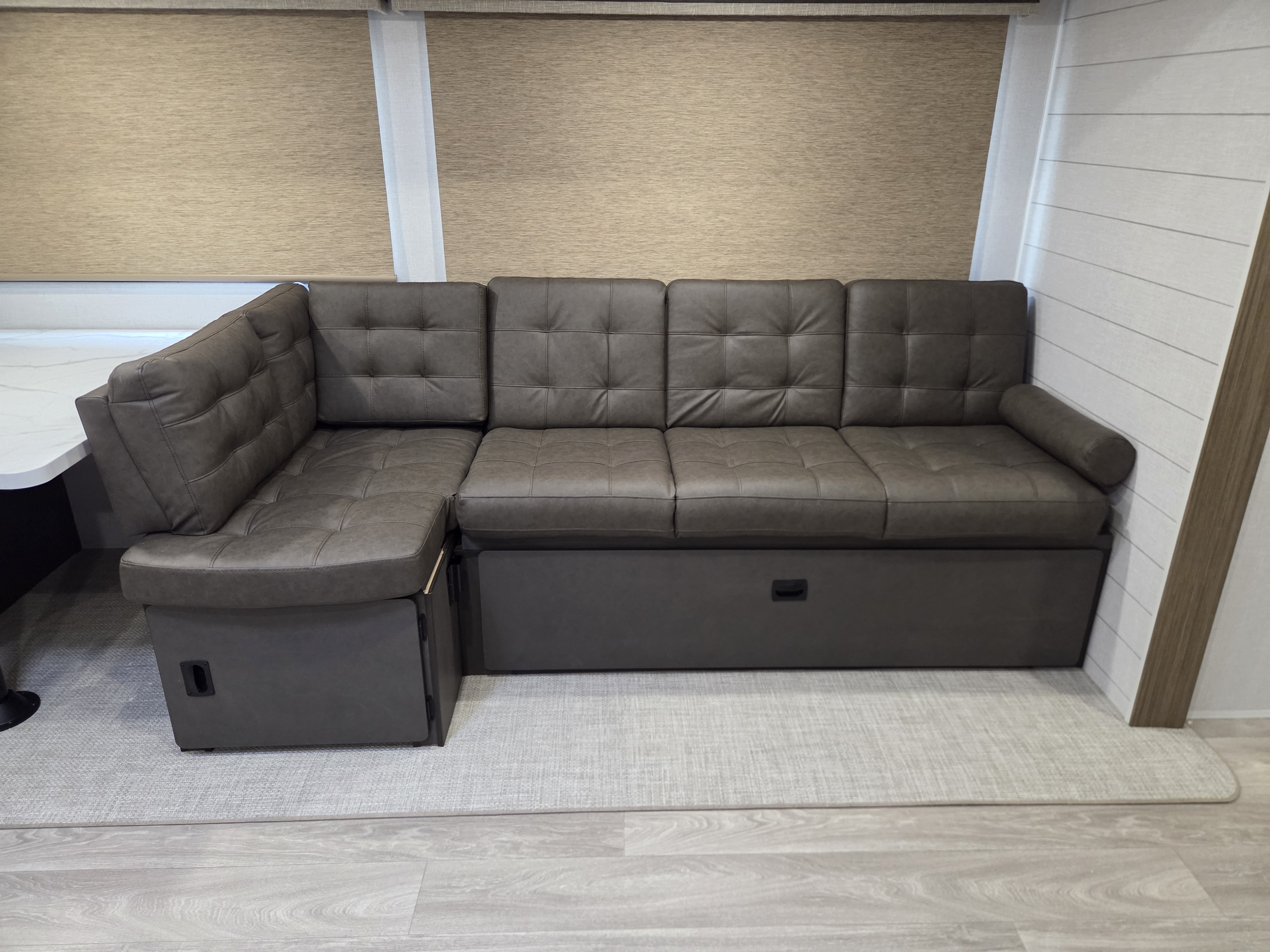 2027 Forest River Salem 26DBHD, $ 27,999
