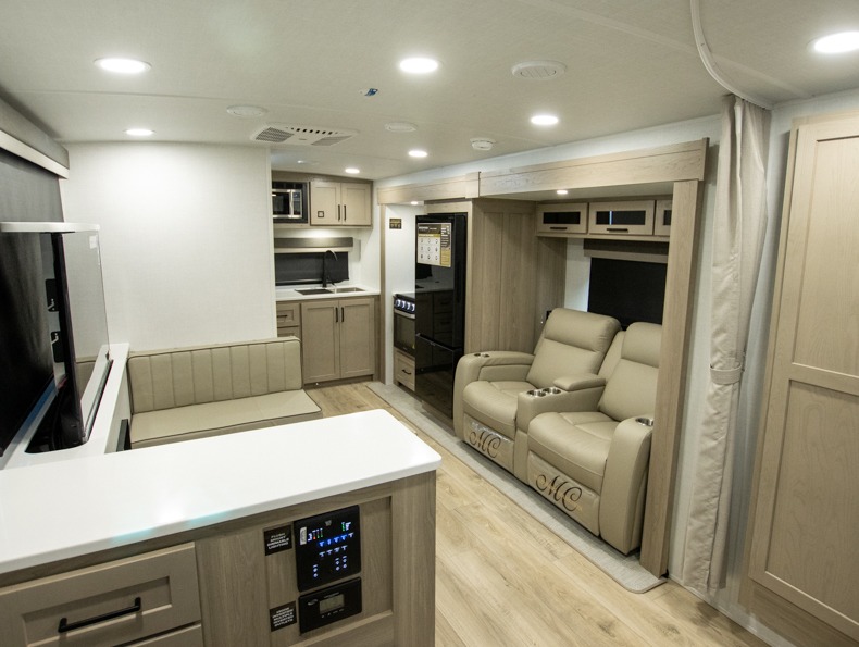 2026 Forest River Rockwood Mini Lite 2522FB, $ 39,990