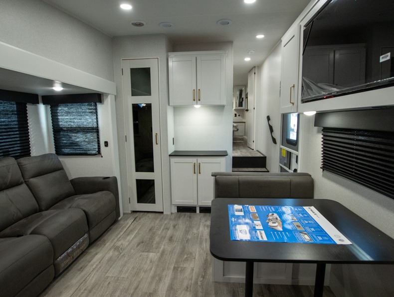 2026 Jayco Eagle SLE 24MLE, $ 35,995