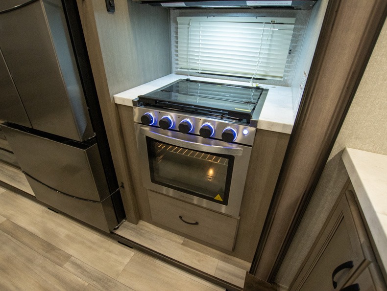 2022 Coachmen Chaparral 367BH, $ 59,876