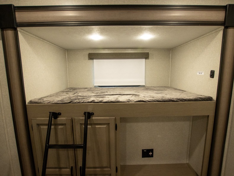 2022 Coachmen Chaparral 367BH, $ 59,876