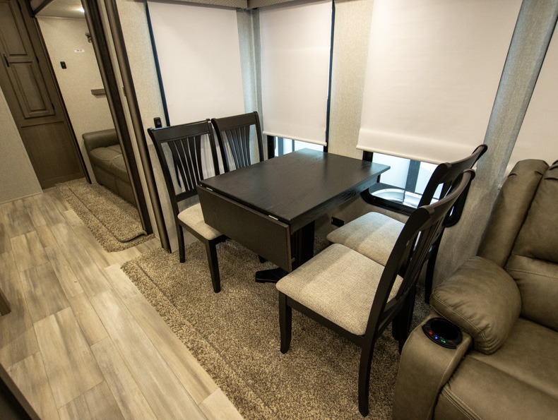 2022 Coachmen Chaparral 367BH, $ 59,876