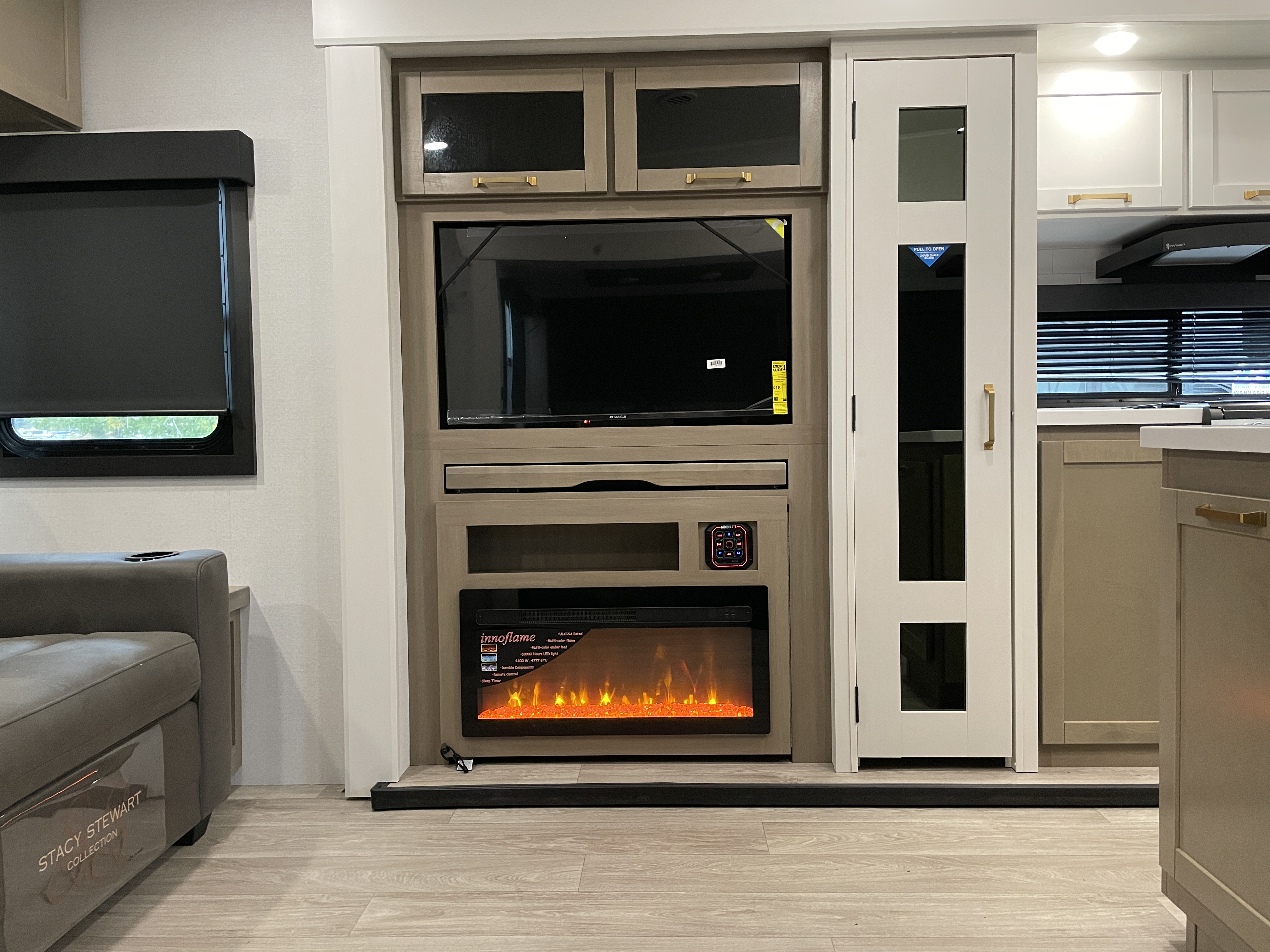2027 Jayco Eagle 29RLC, $ 90,303