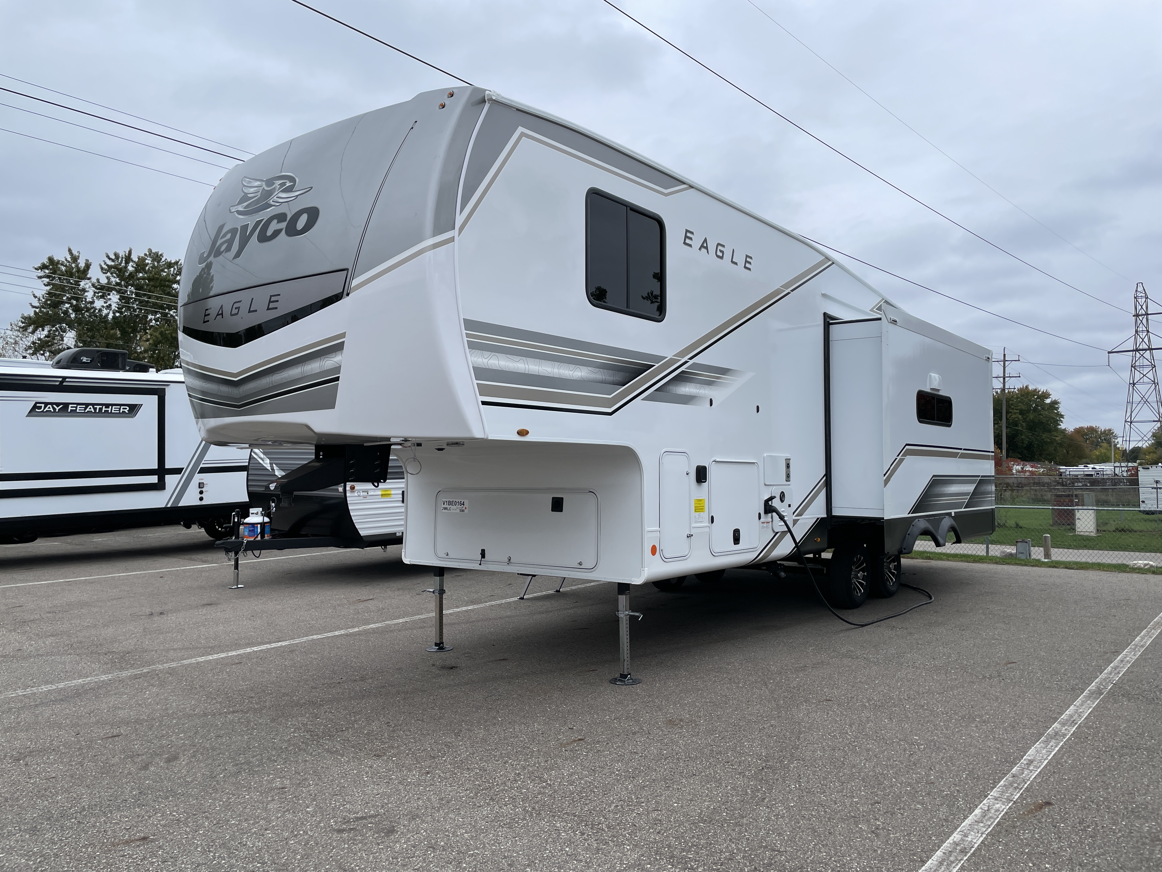 2027 Jayco Eagle 29RLC, $ 90,303