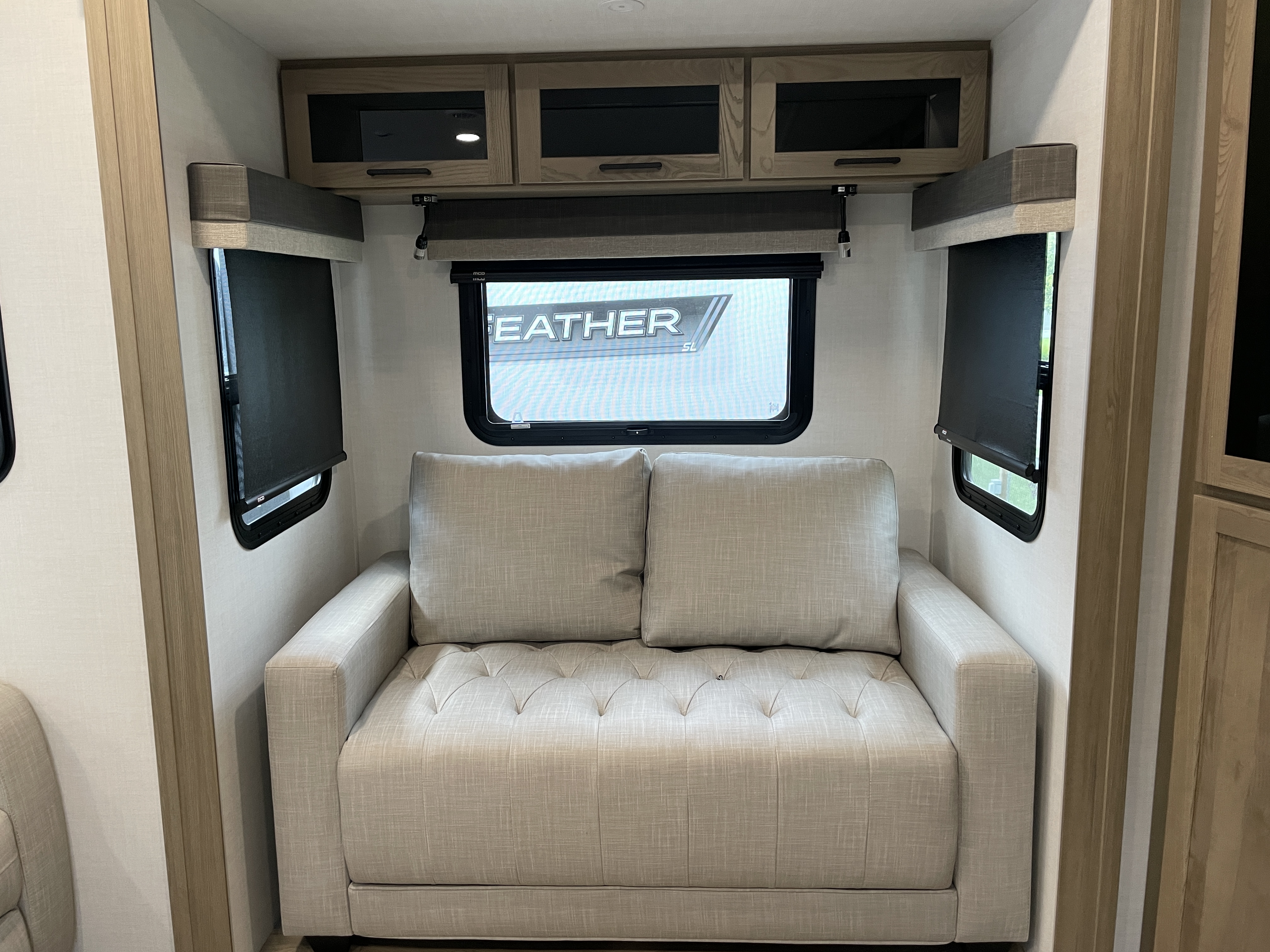 2027 Forest River Rockwood Ultra Lite 2921RL, $ 54,999