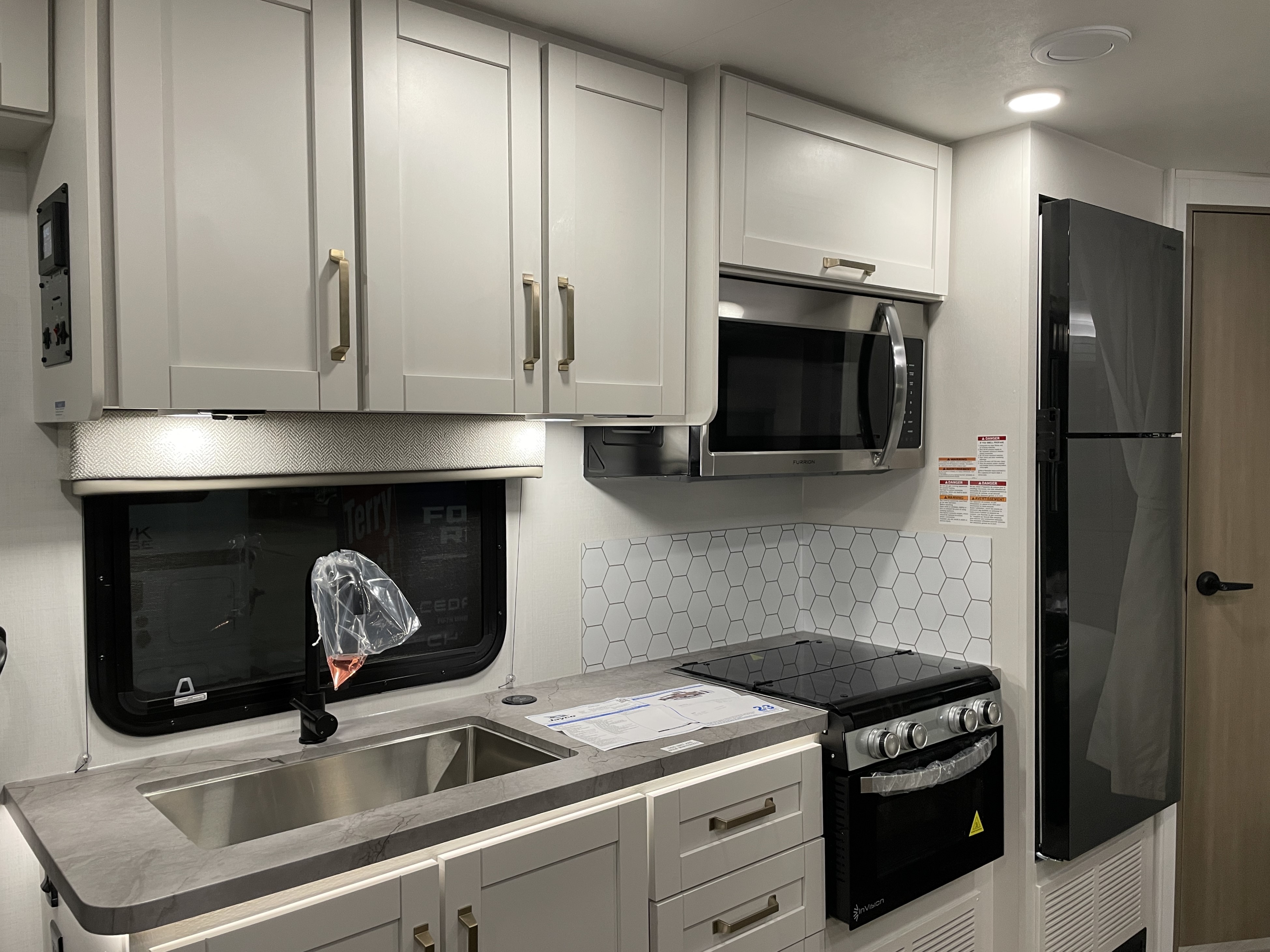 2027 Jayco Redhawk 24B, $ 109,995