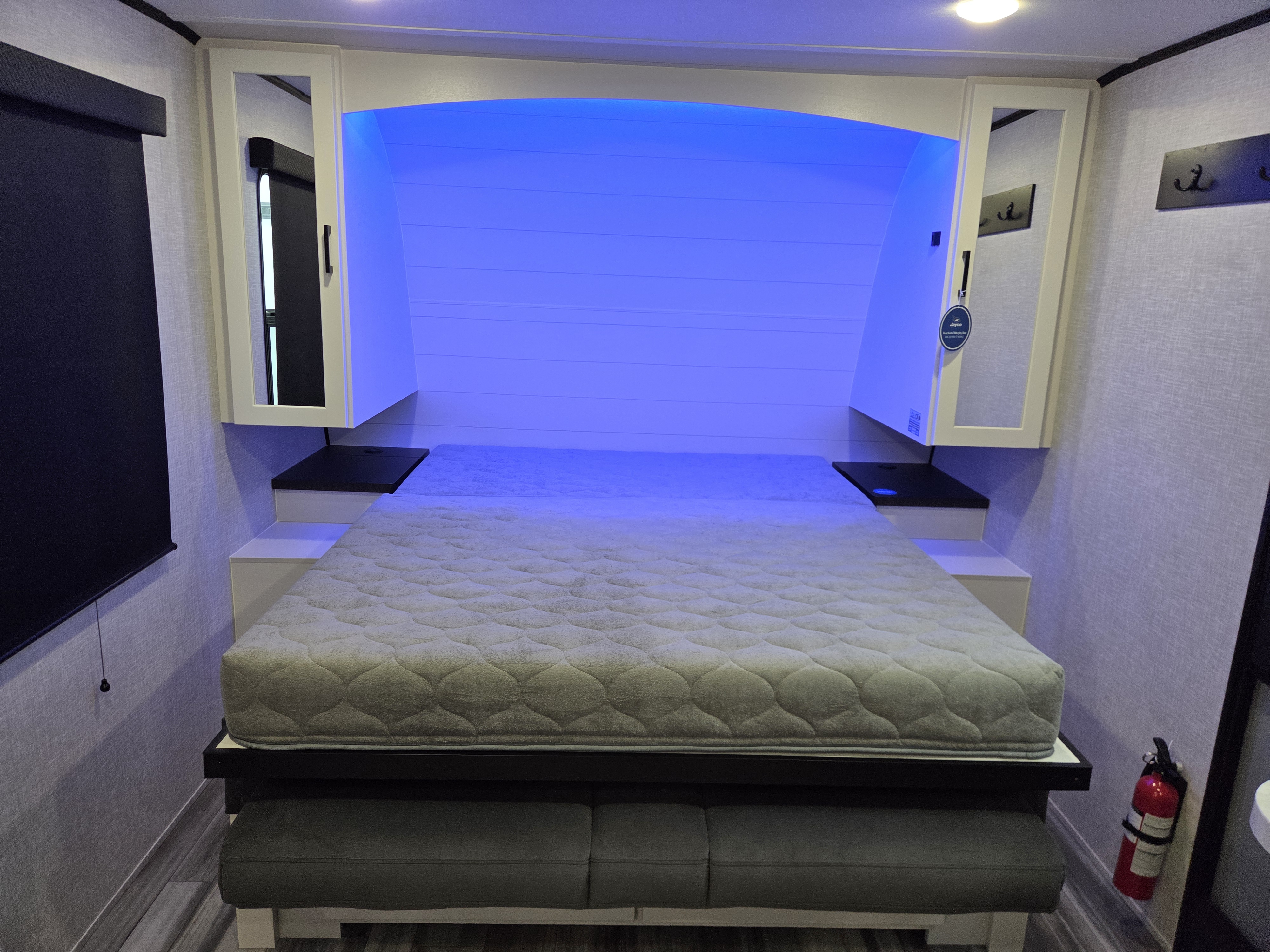 2025 Jayco Jay Feather Air 18MBH, $ 23,999