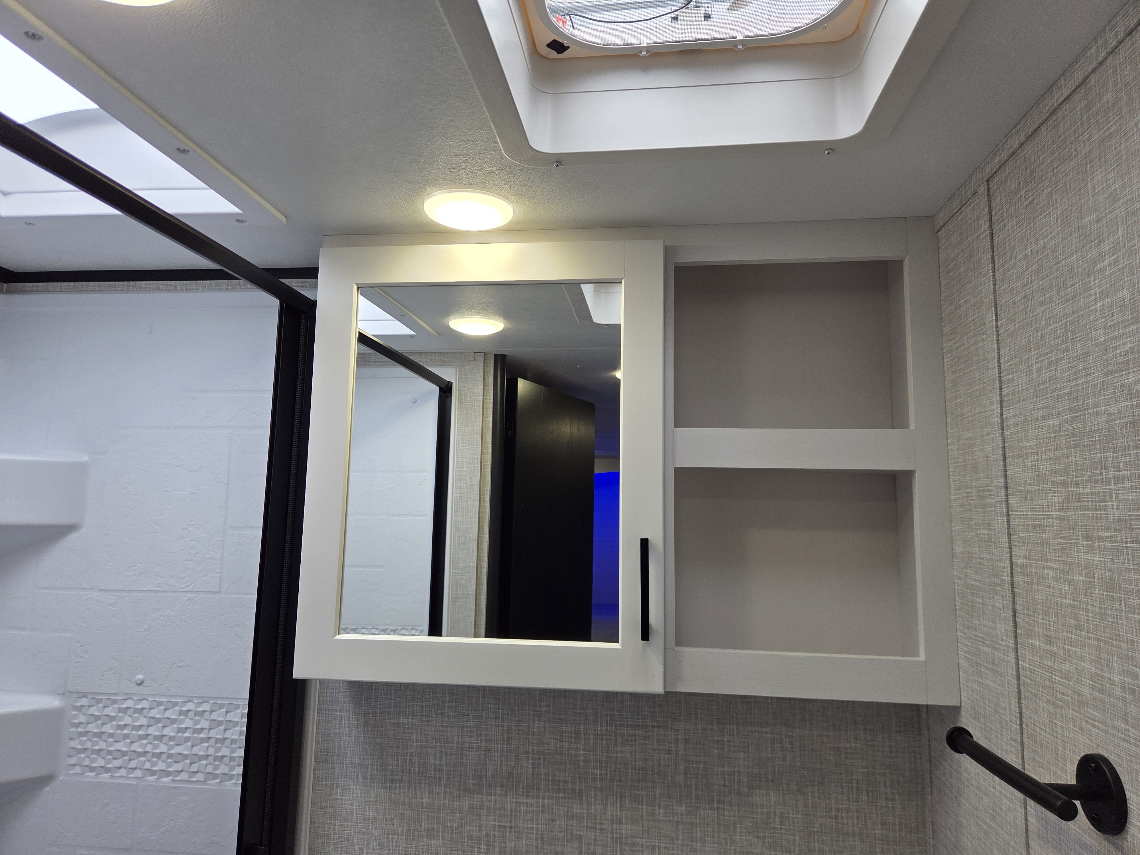 2025 Jayco Jay Feather Air 18MBH, $ 23,999