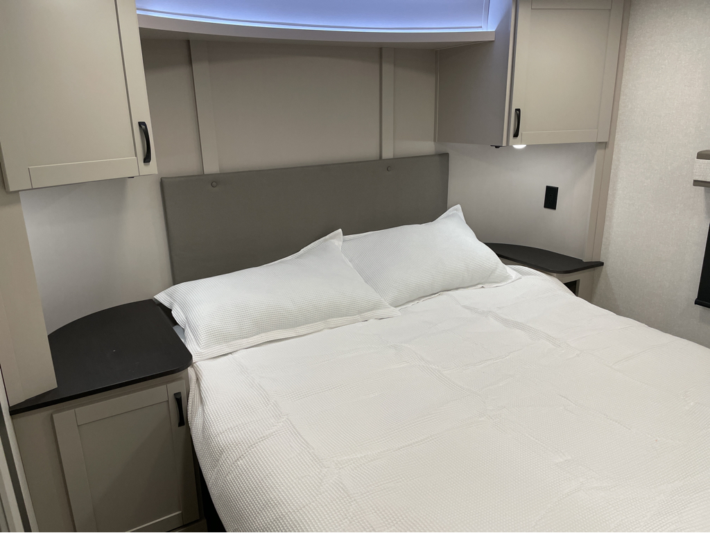 2026 Jayco Seismic 413, $ 84,999