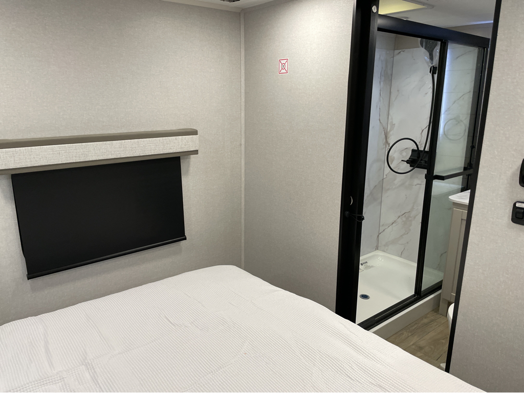 2026 Jayco Seismic 413, $ 84,999