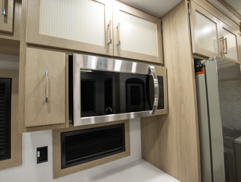2026 Keystone Raptor 430, $ 119,995