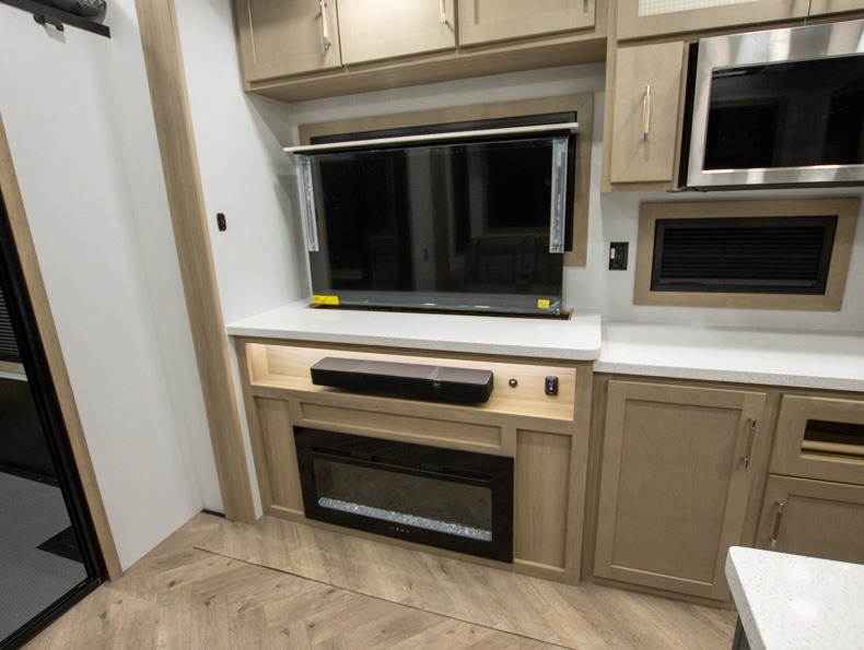 2026 Keystone Raptor 430, $ 119,995
